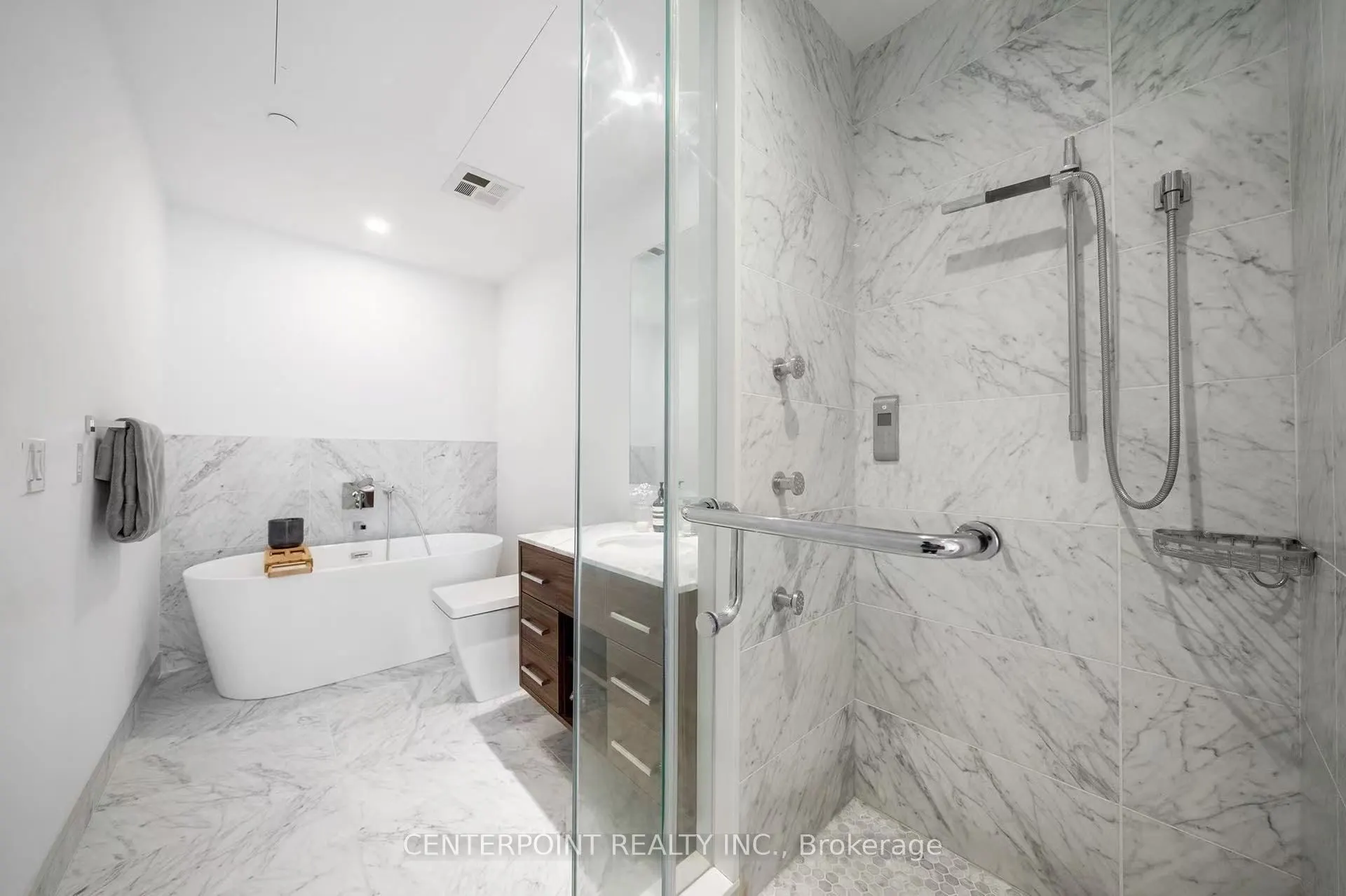 488 University Avenue, #2808