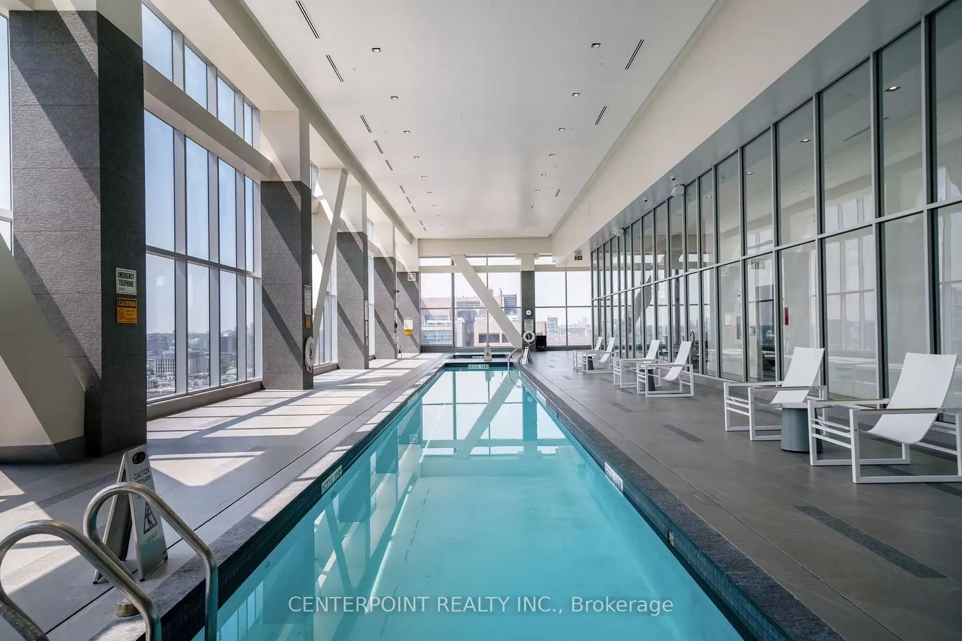 488 University Avenue, #2808