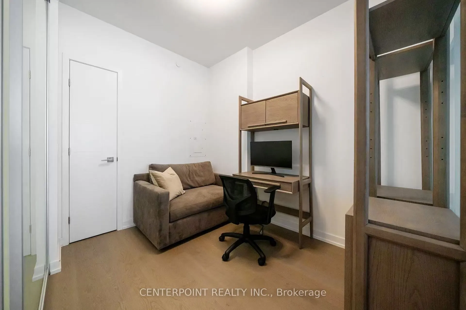 488 University Avenue, #2808