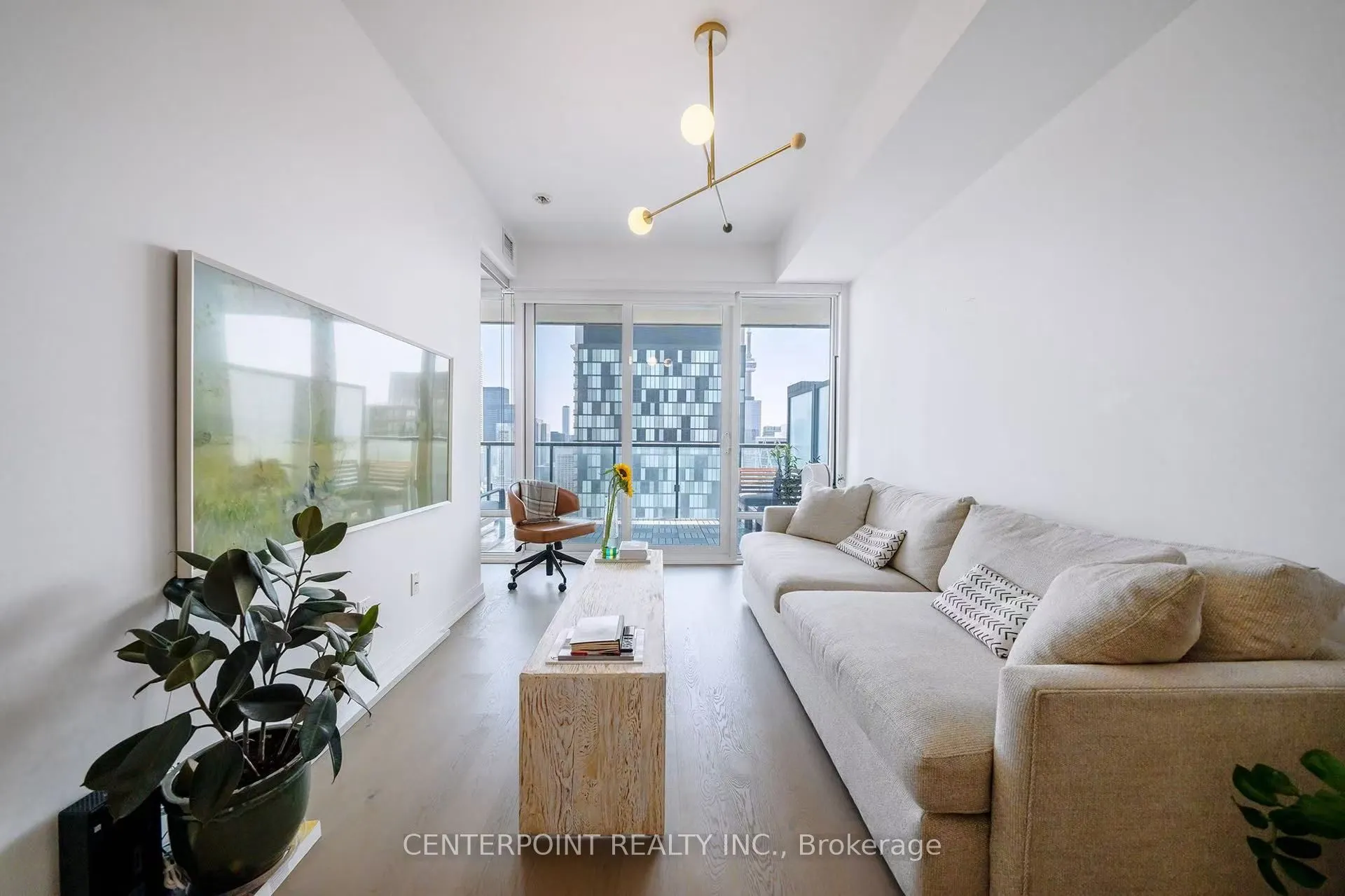 488 University Avenue, #2808