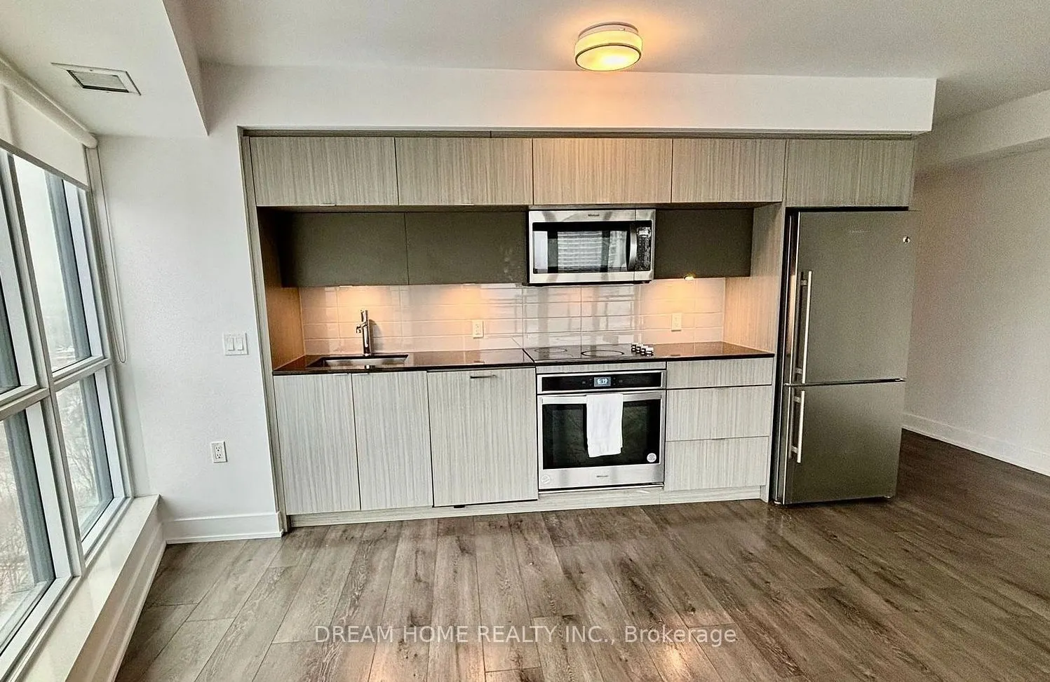 585 Bloor Street E #1622