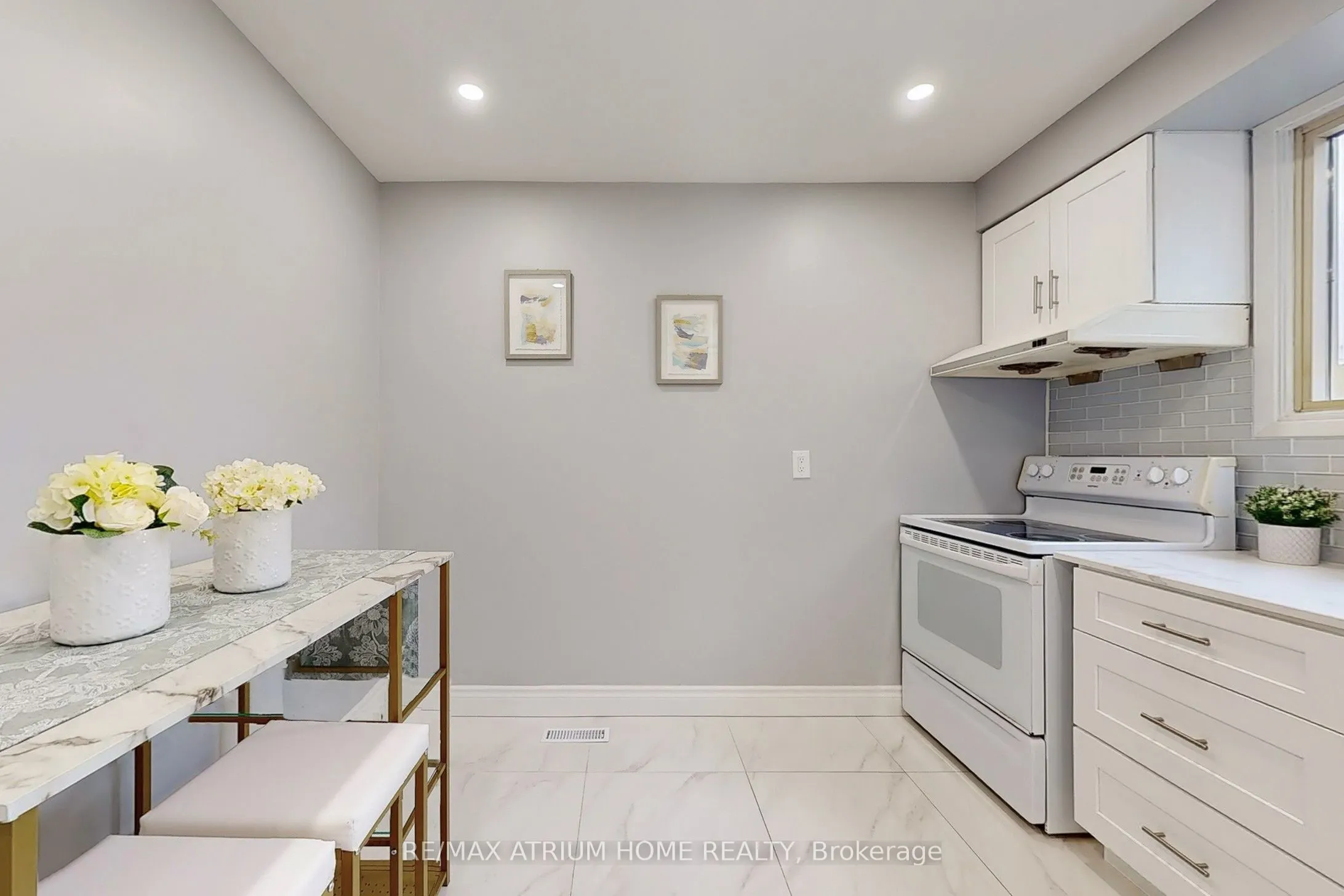 10 Townsend Road, #16