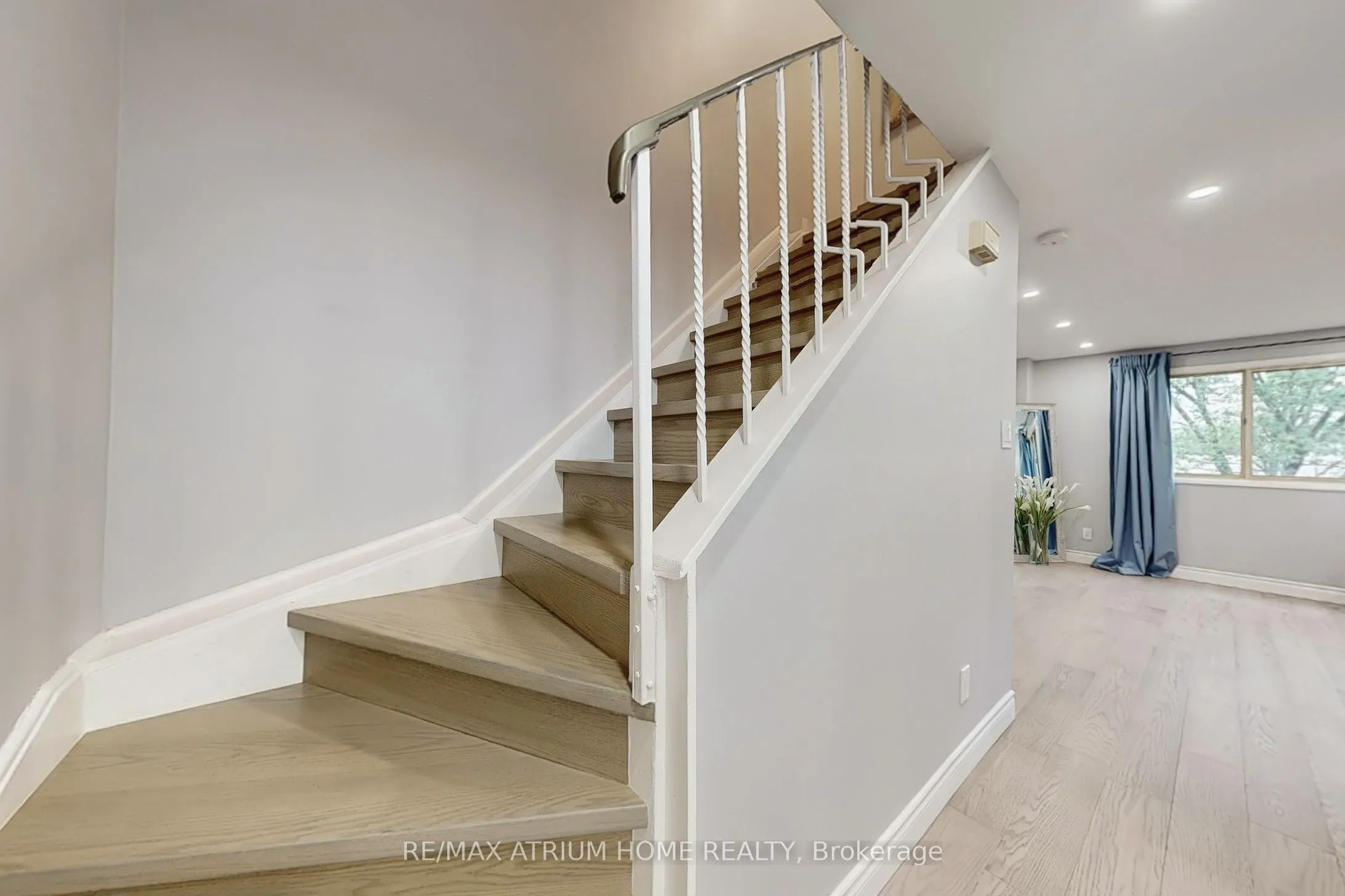 10 Townsend Road, #16