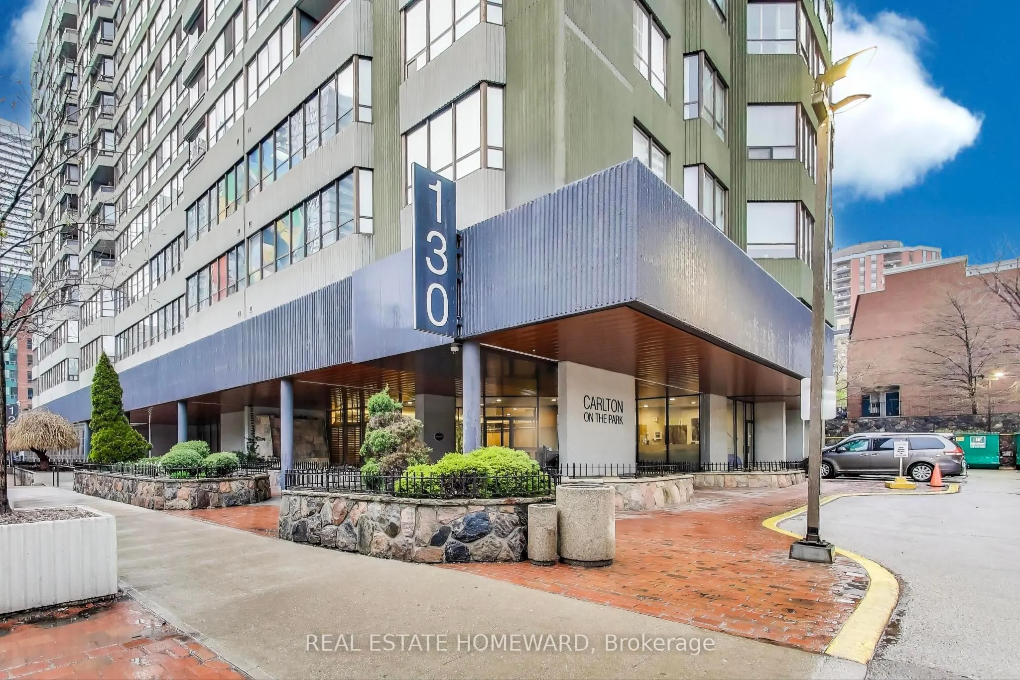 130 Carlton Street, #804