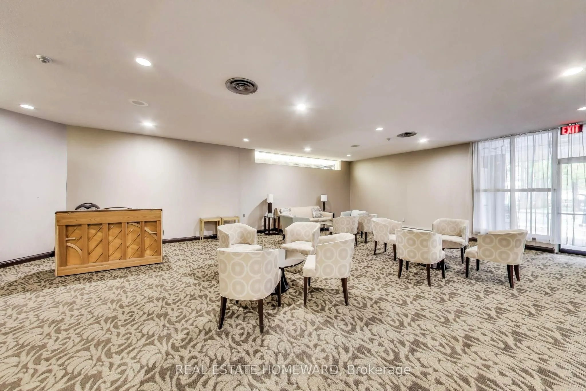 130 Carlton Street, #804