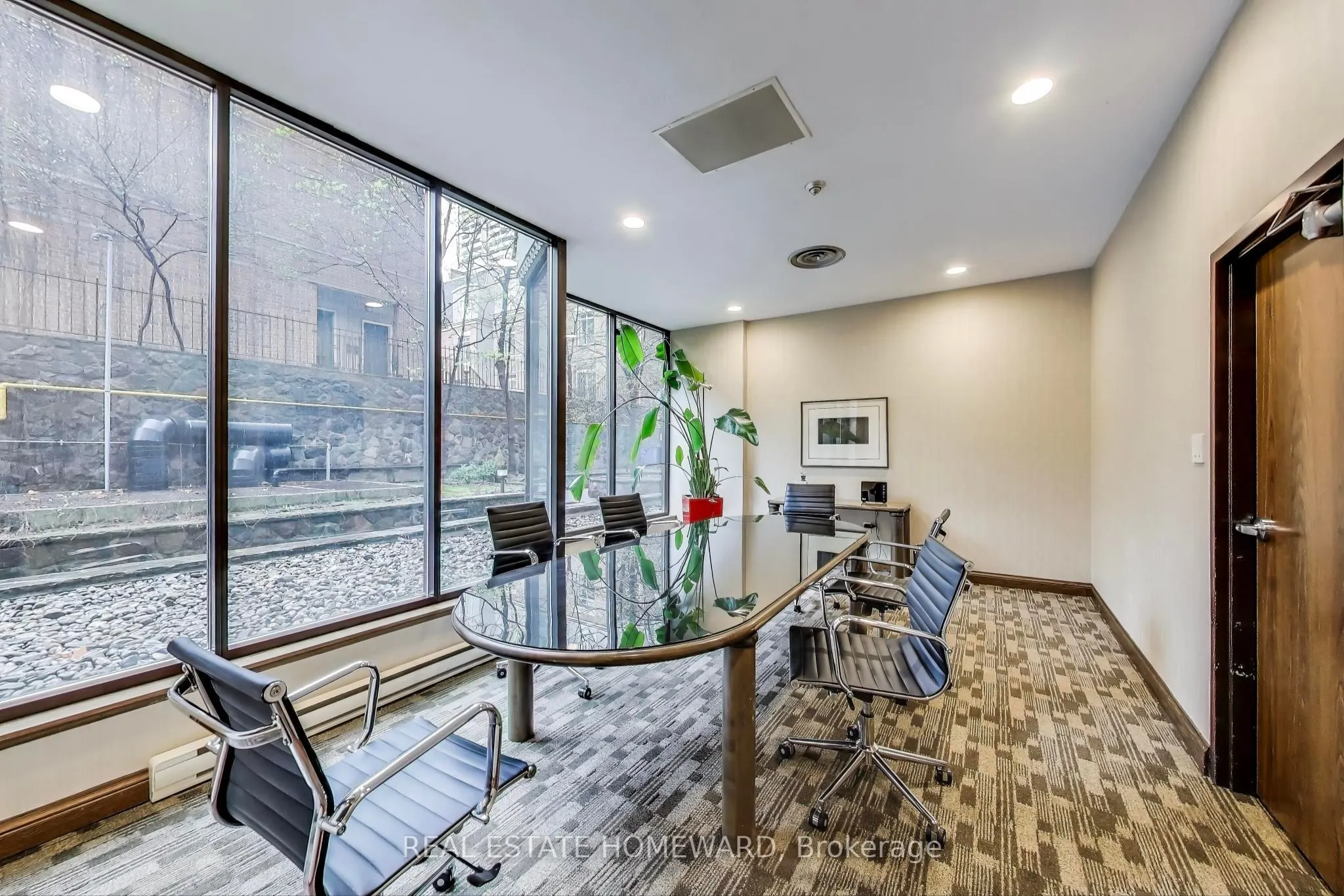 130 Carlton Street, #804