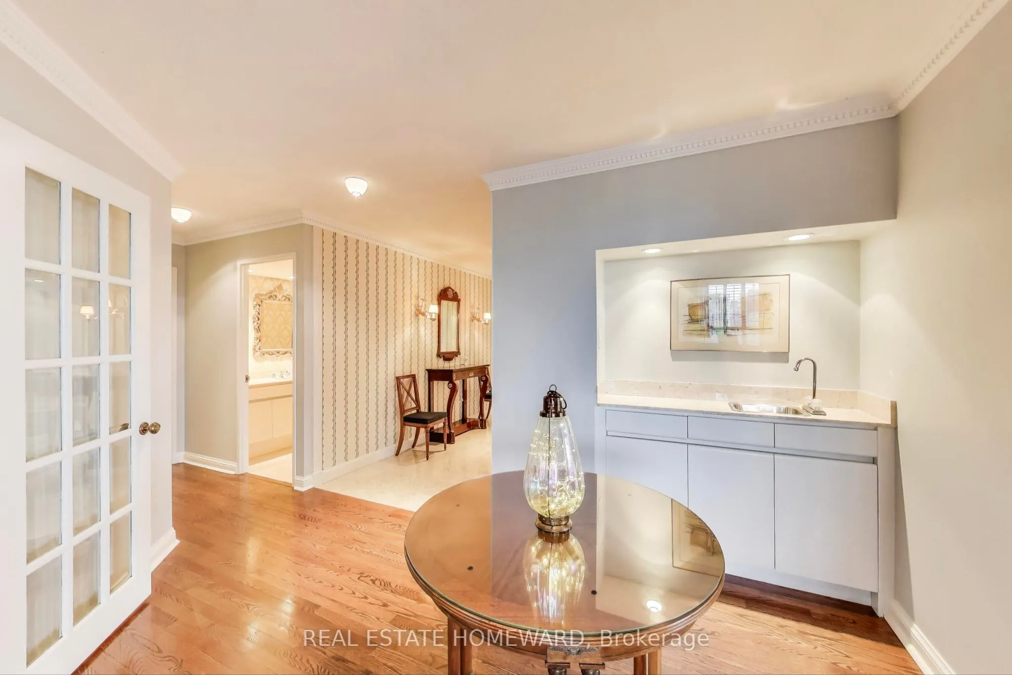 130 Carlton Street, #804