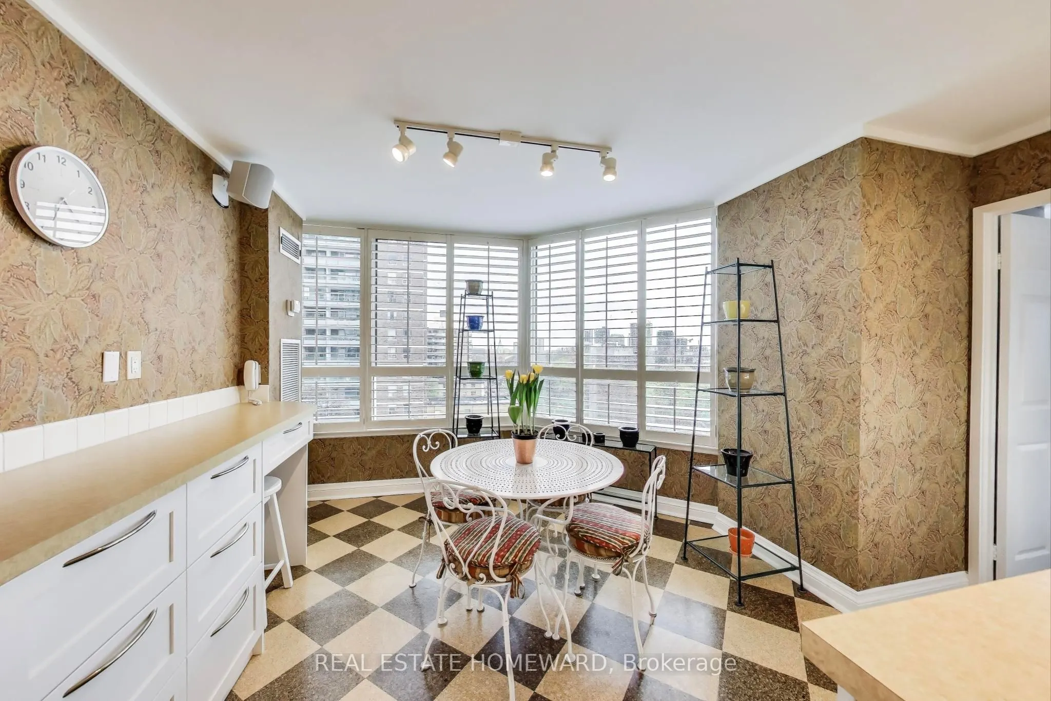 130 Carlton Street, #804
