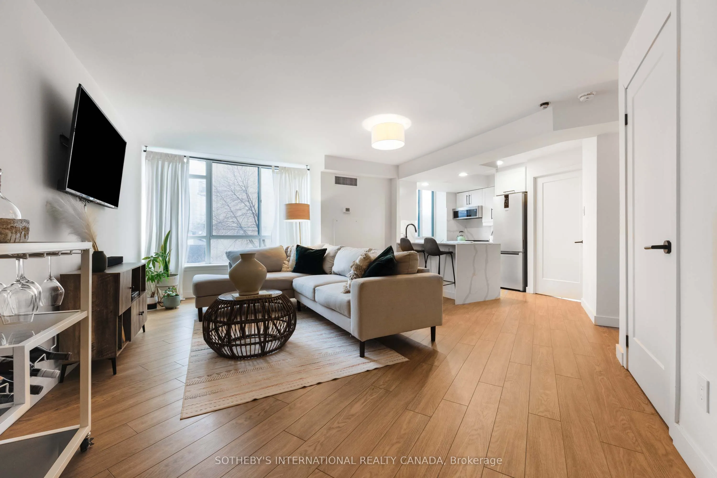 801 King Street W, #213