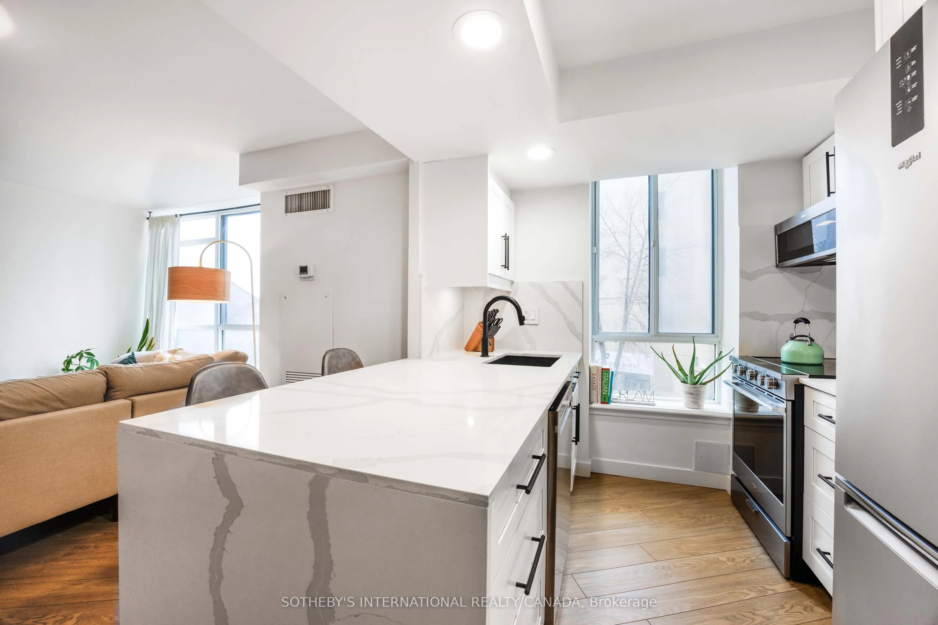801 King Street W, #213