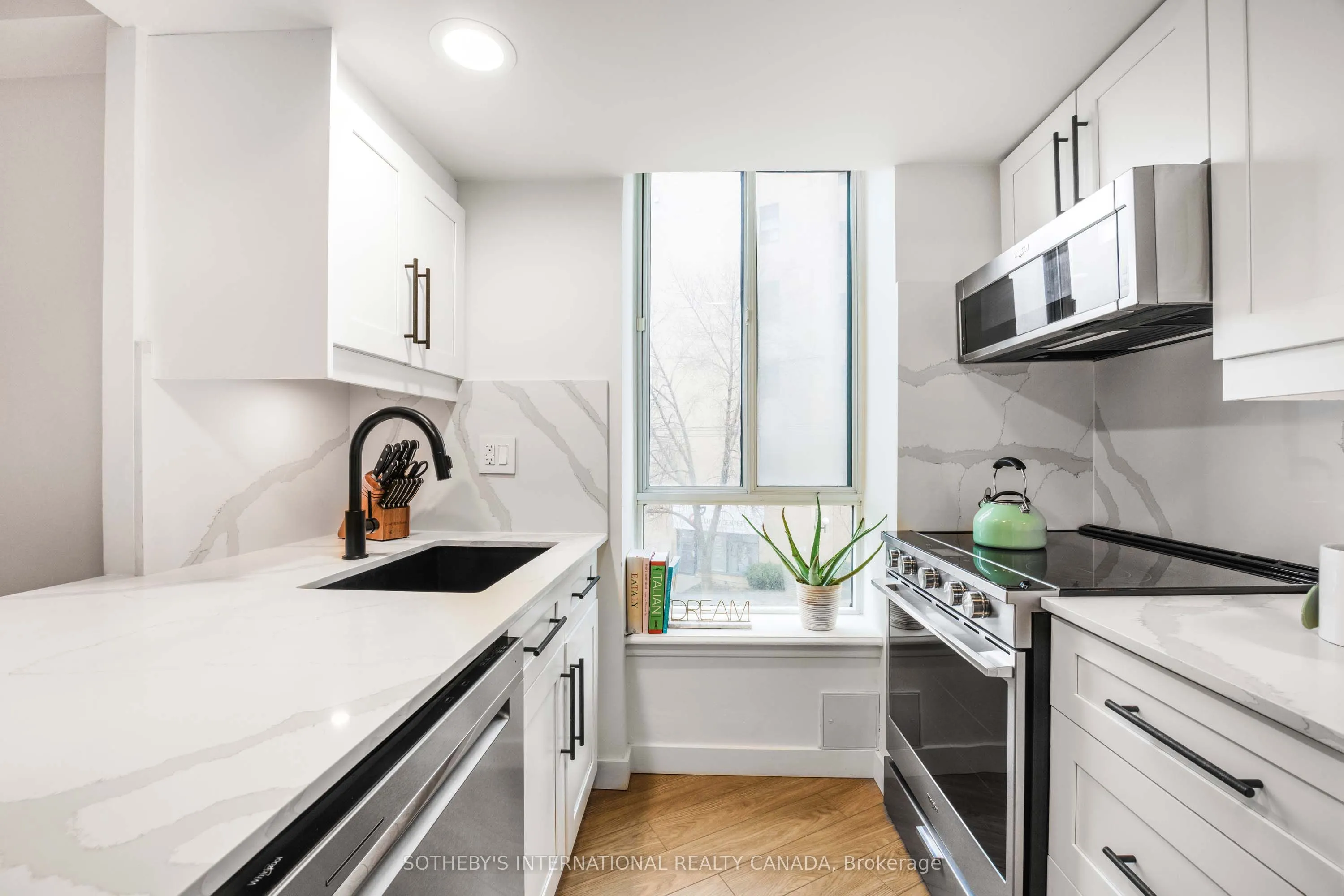 801 King Street W, #213