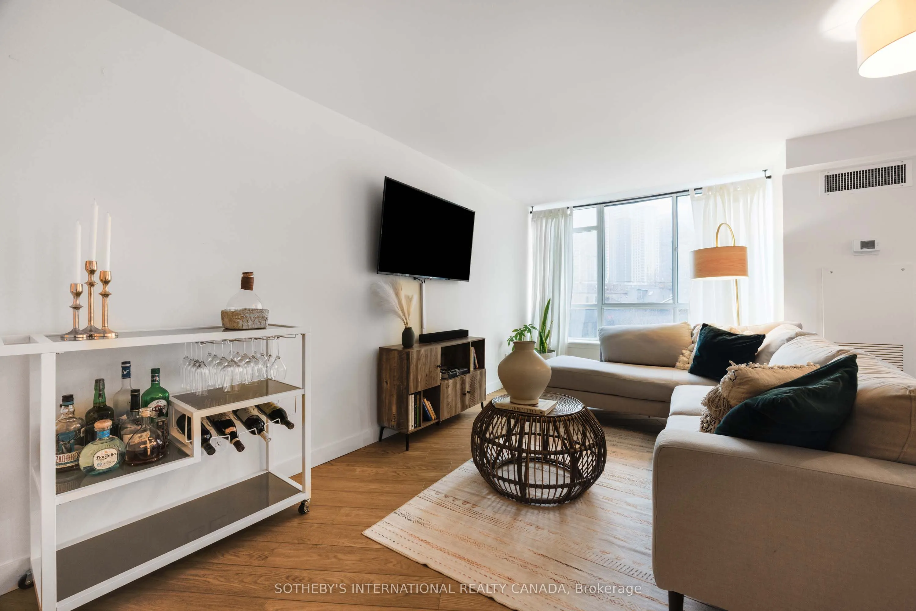 801 King Street W, #213