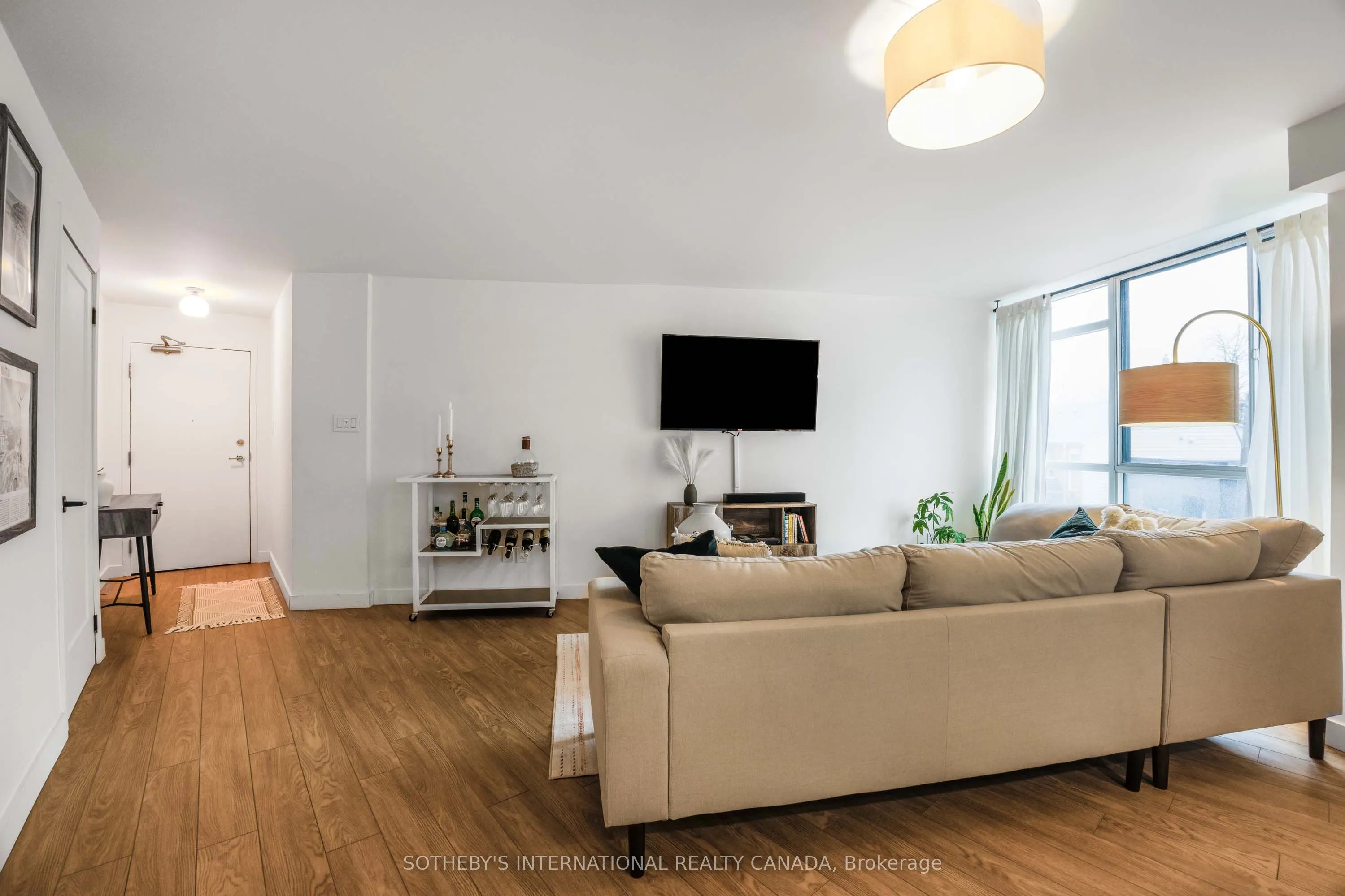 801 King Street W, #213