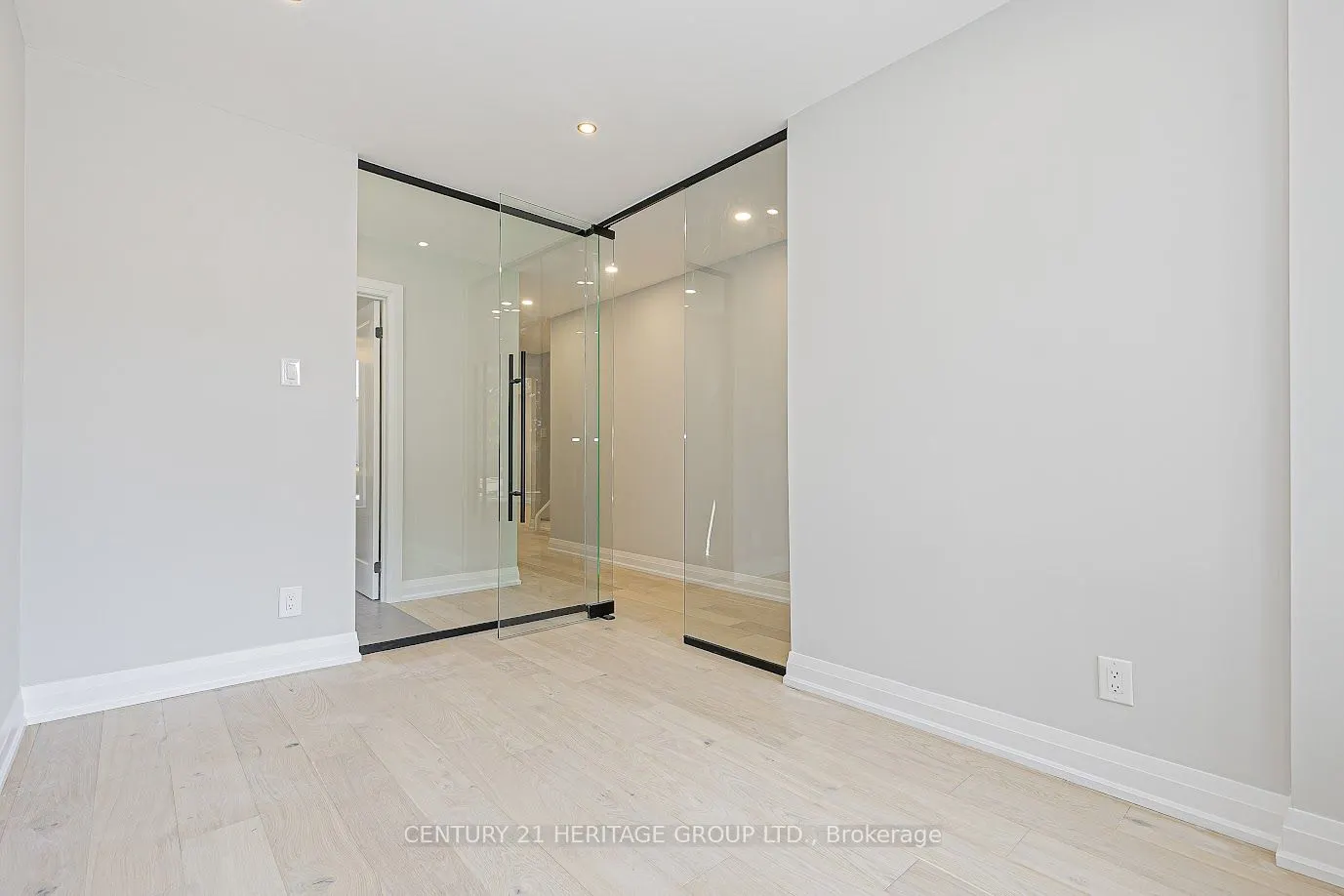 92 Tanjoe Crescent