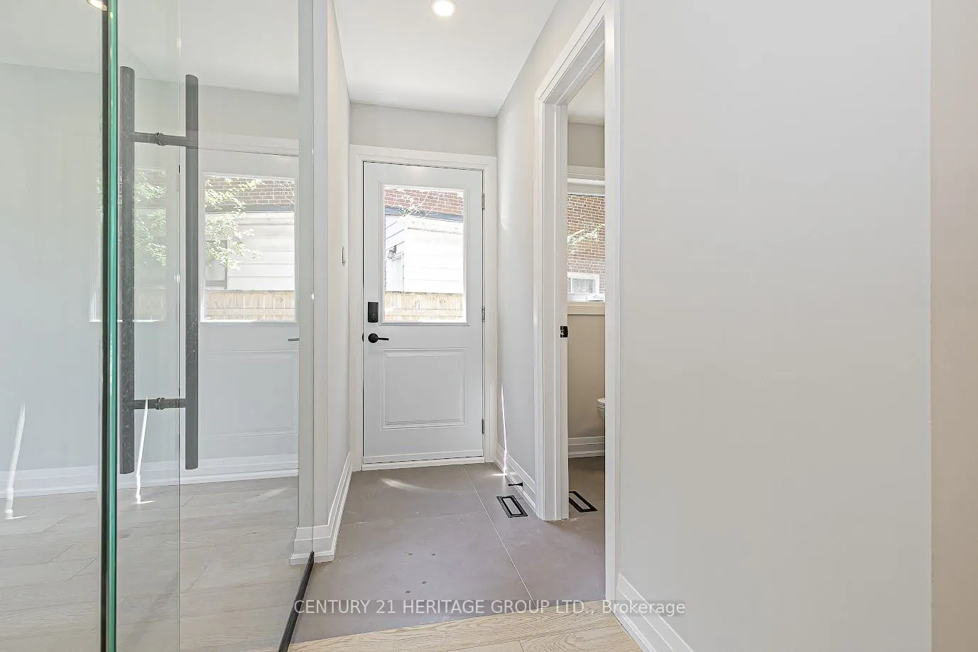 92 Tanjoe Crescent