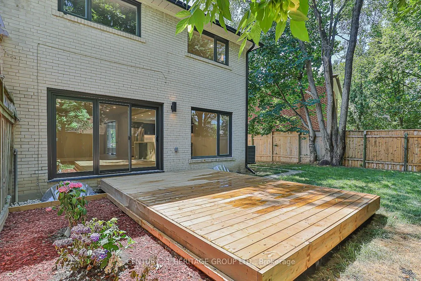 92 Tanjoe Crescent