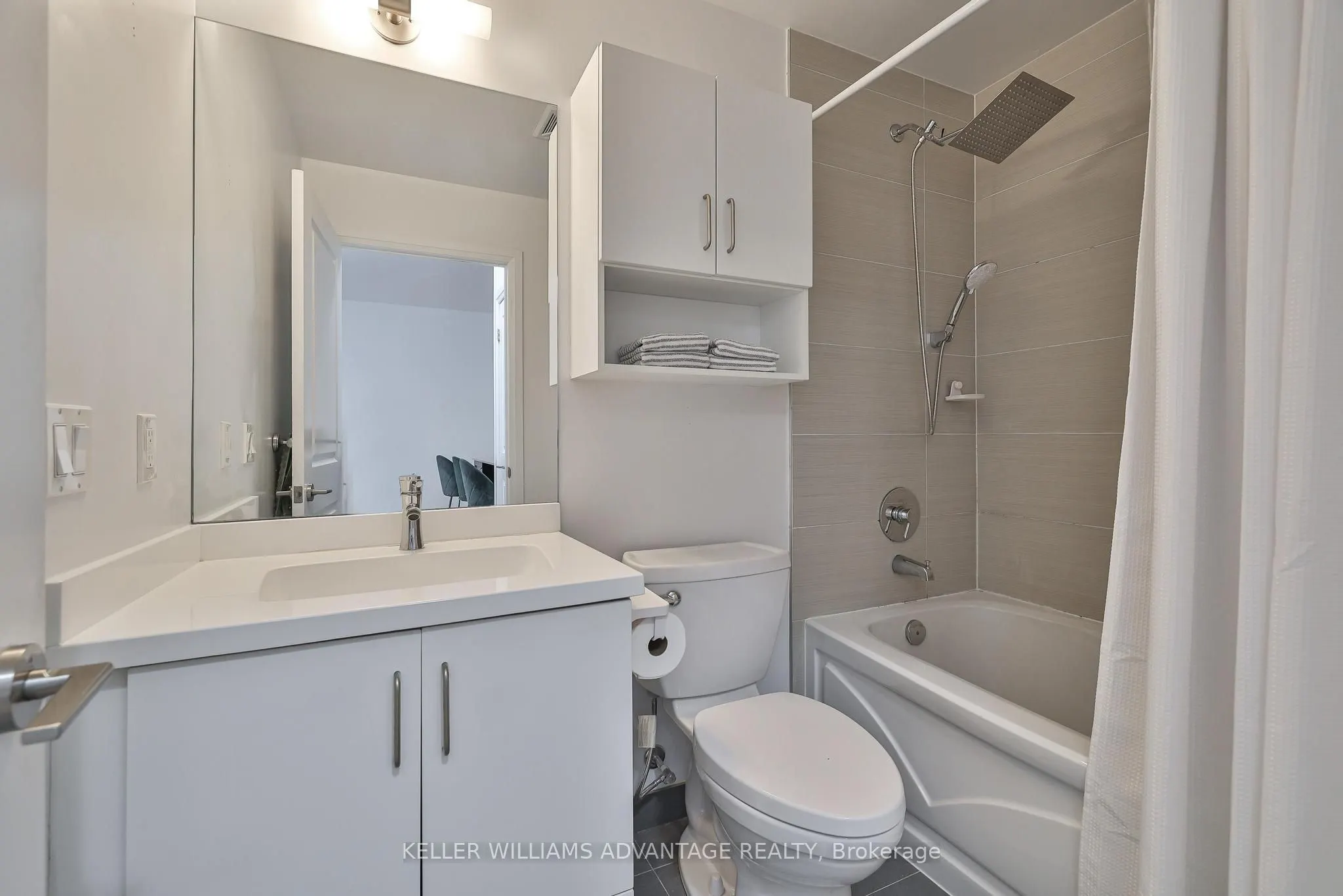 530 St Clair Avenue W, #805
