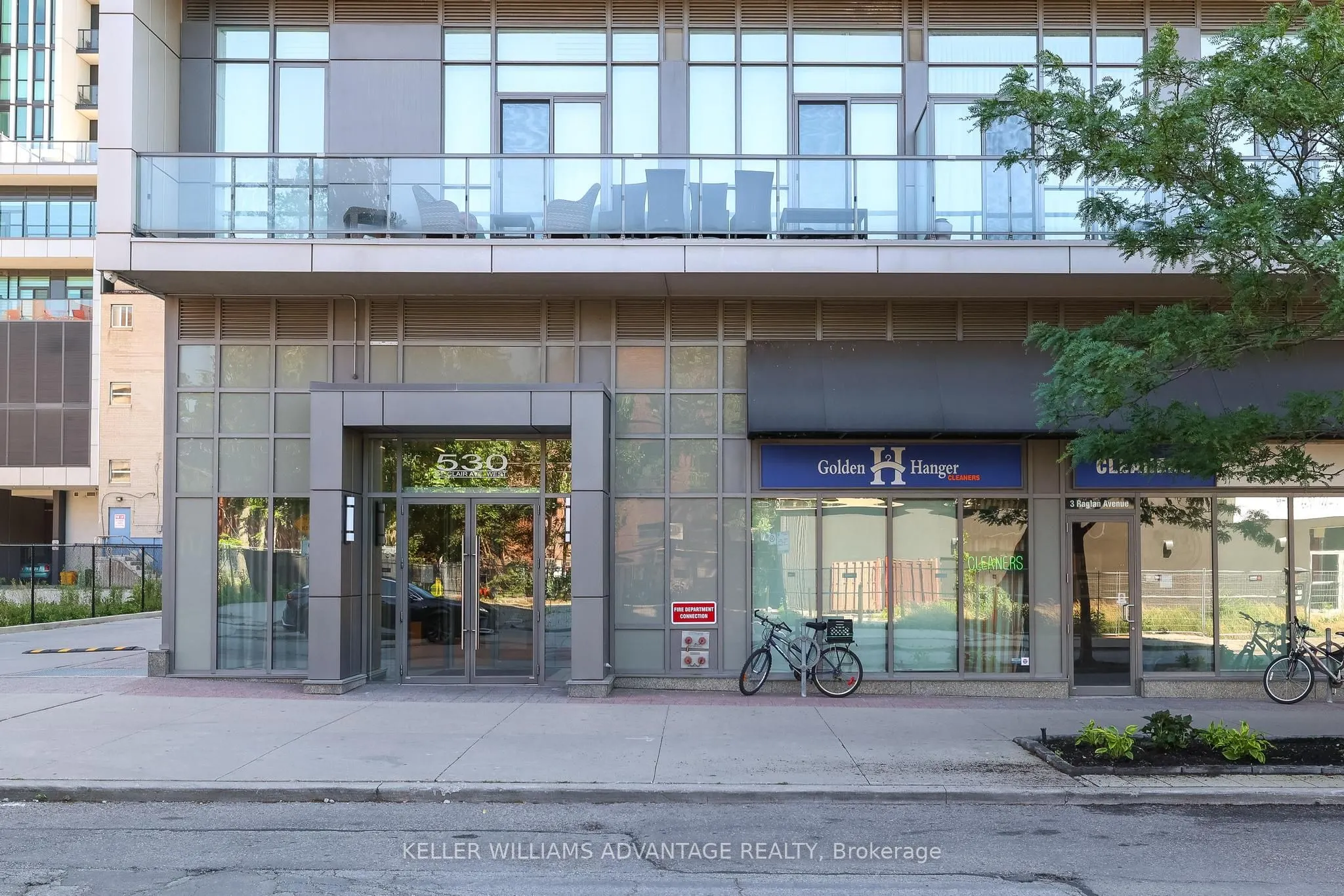 530 St Clair Avenue W, #805