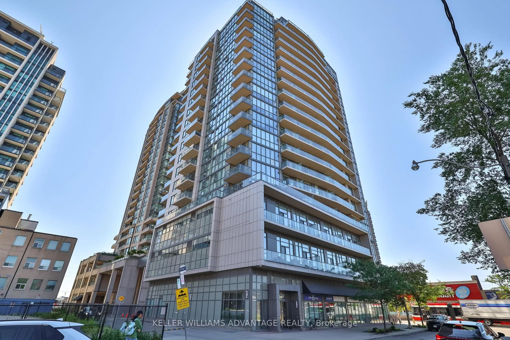 530 St Clair Avenue W, #805