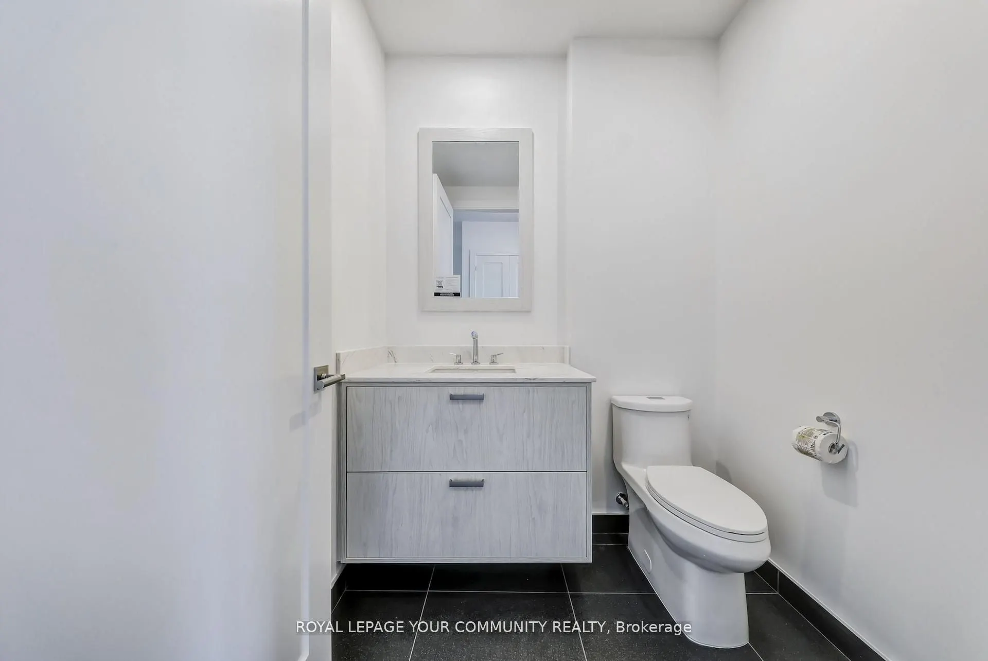 10 Inn On The Park Drive, #3303