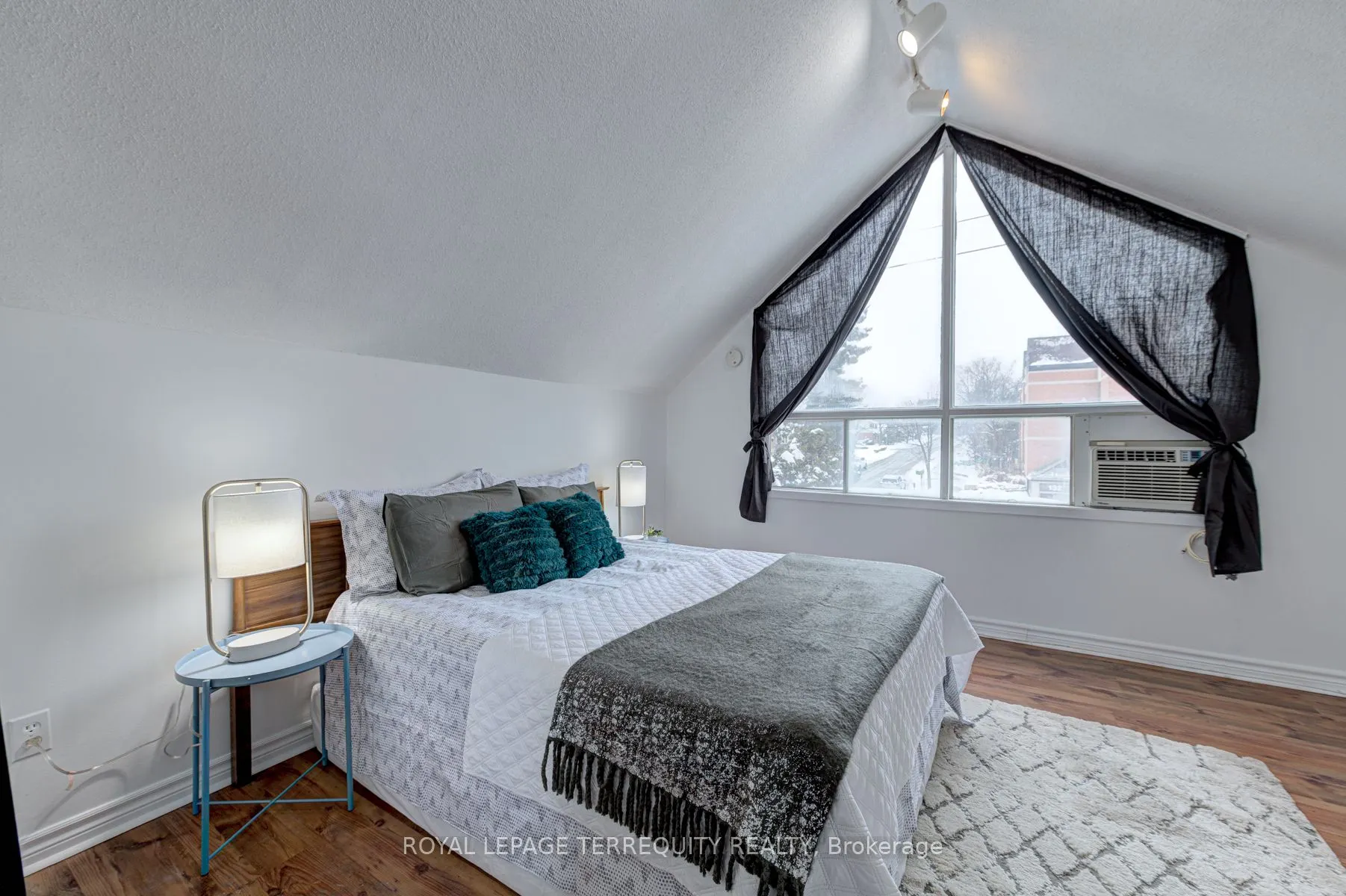 135 Sheppard Avenue W, #Unit 2