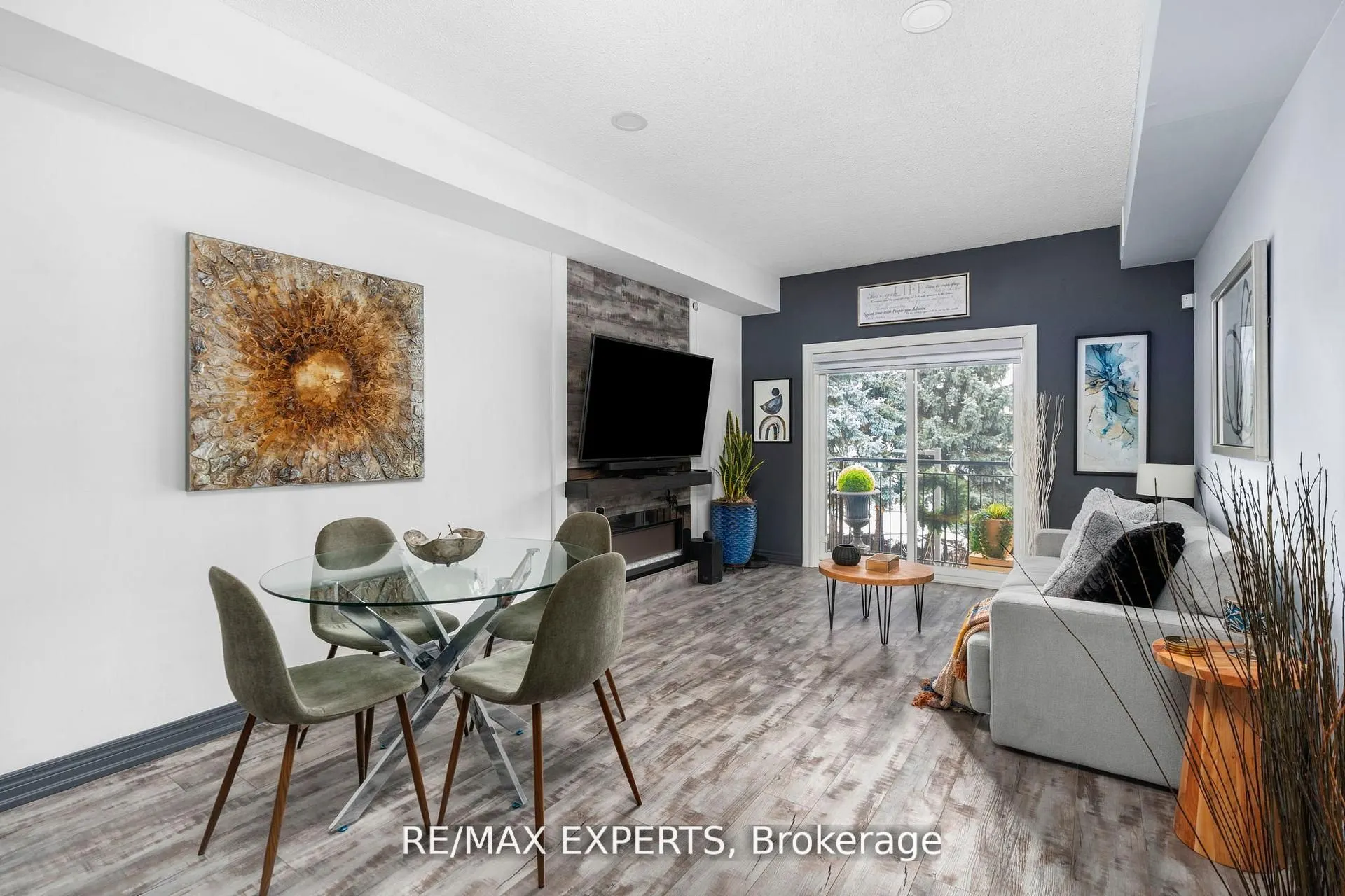 1000 Sheppard Avenue W, #206