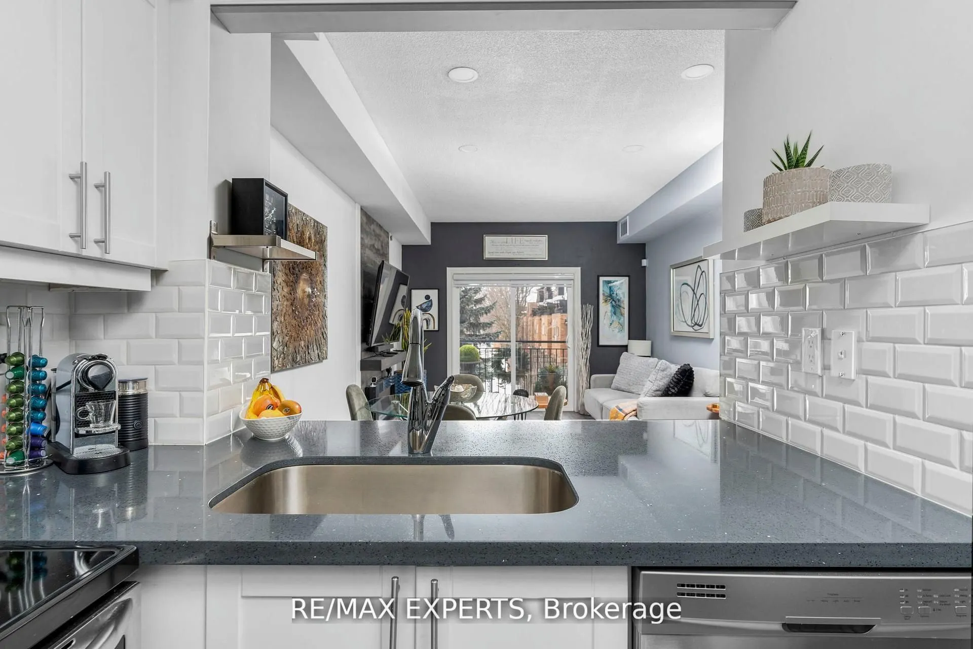 1000 Sheppard Avenue W, #206