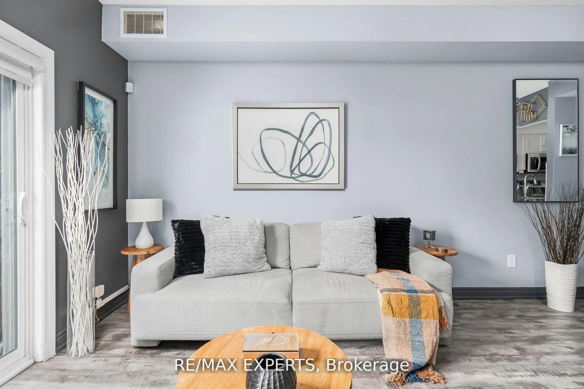 1000 Sheppard Avenue W, #206