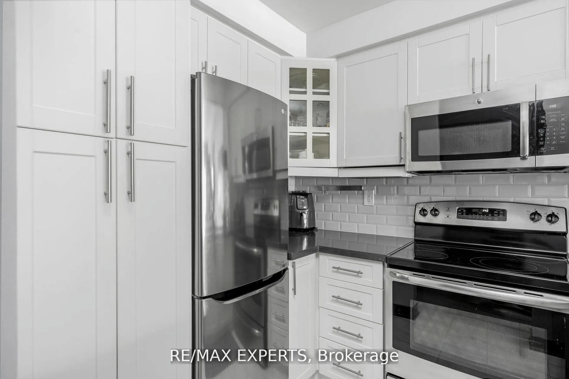 1000 Sheppard Avenue W, #206