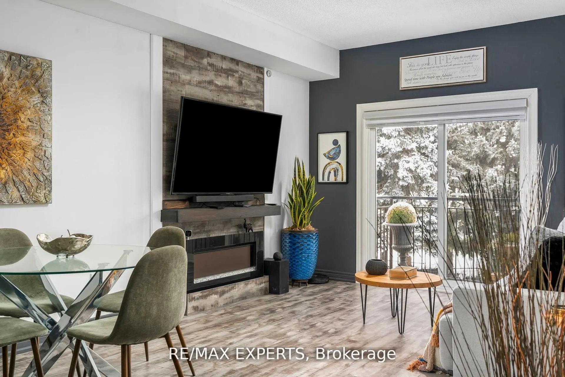 1000 Sheppard Avenue W, #206
