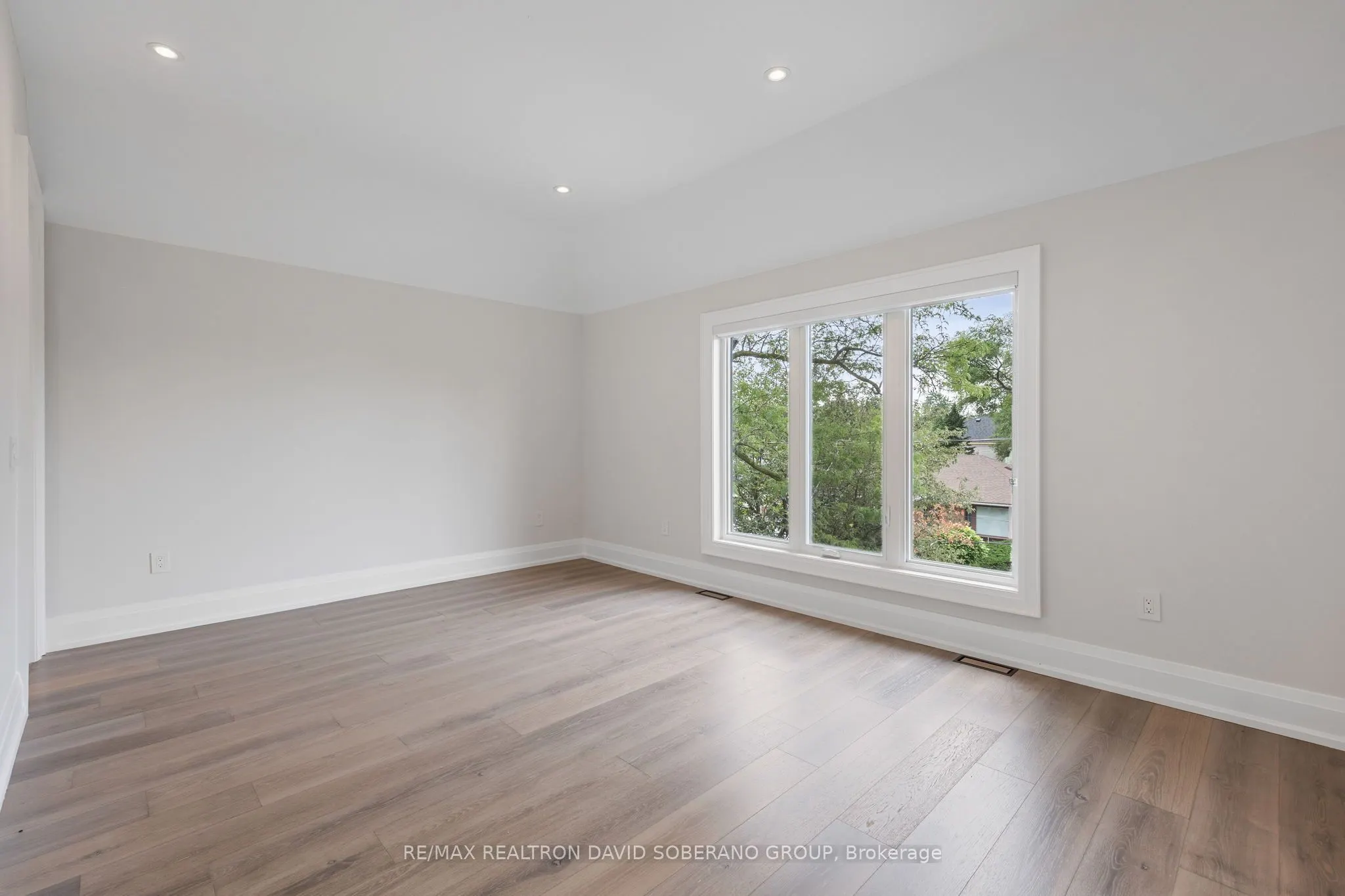106 Allingham Gardens