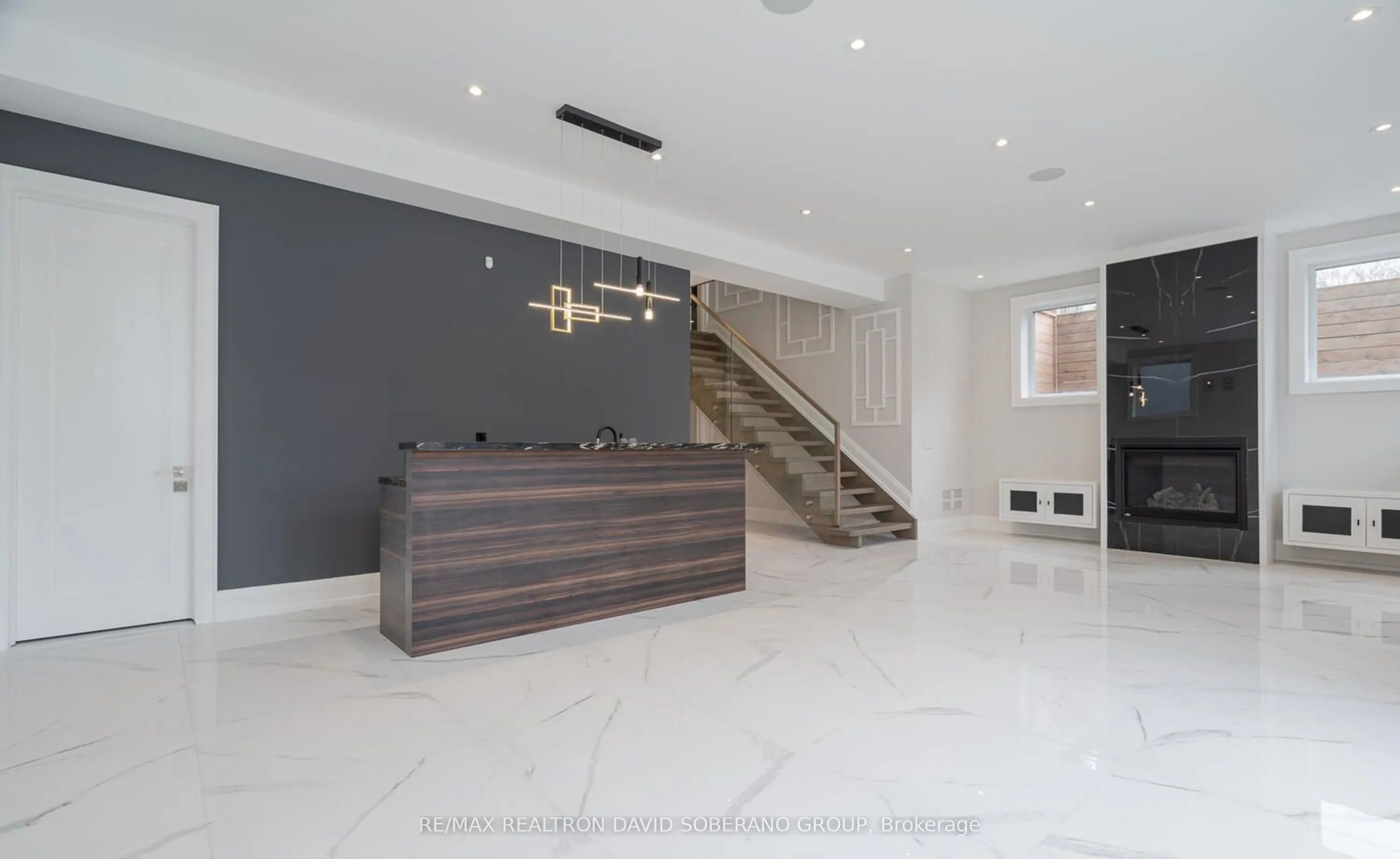 106 Allingham Gardens