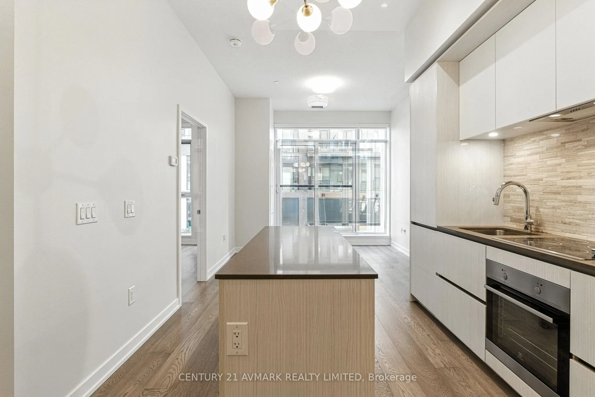 34 TUBMAN Avenue, #305