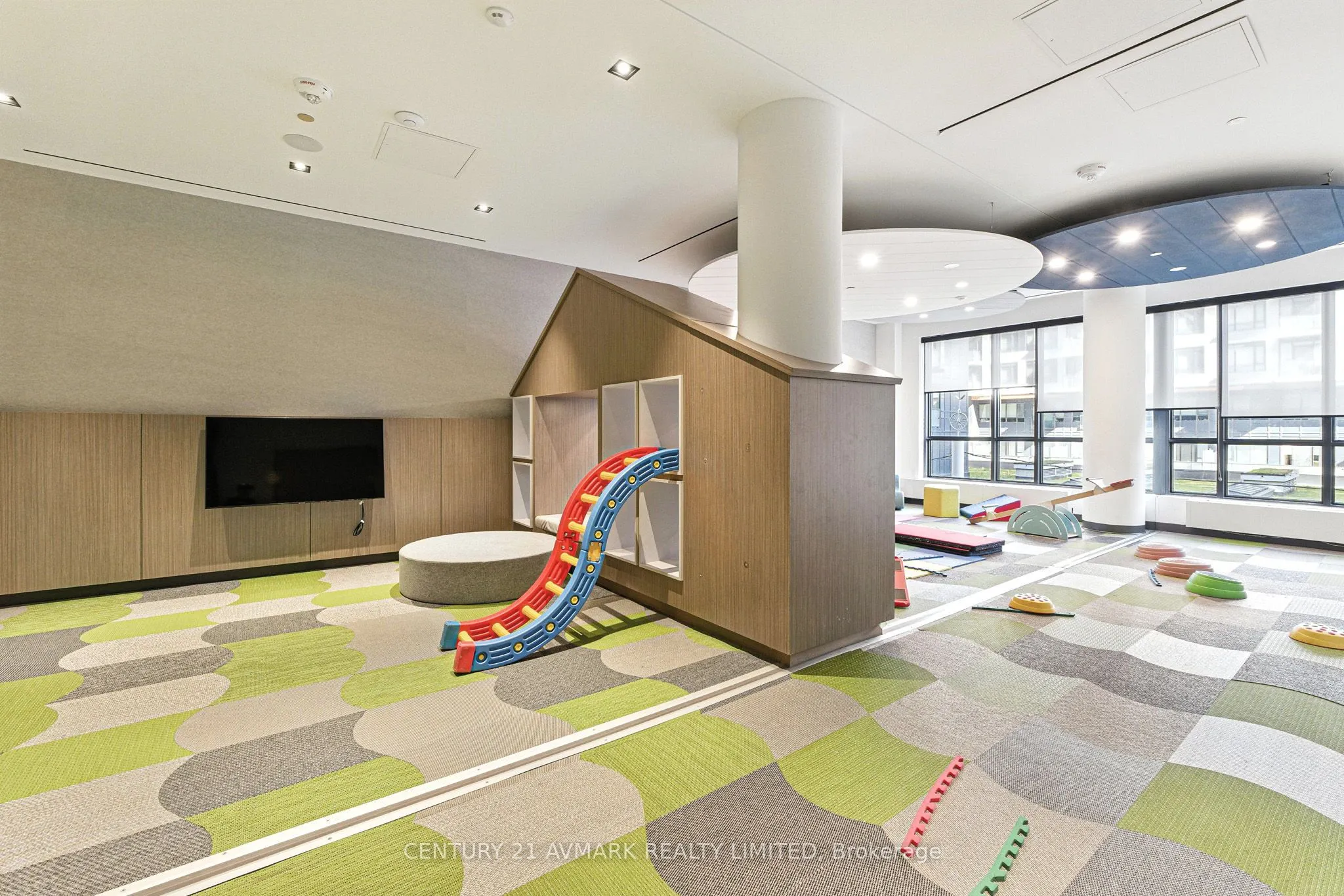 34 TUBMAN Avenue, #305