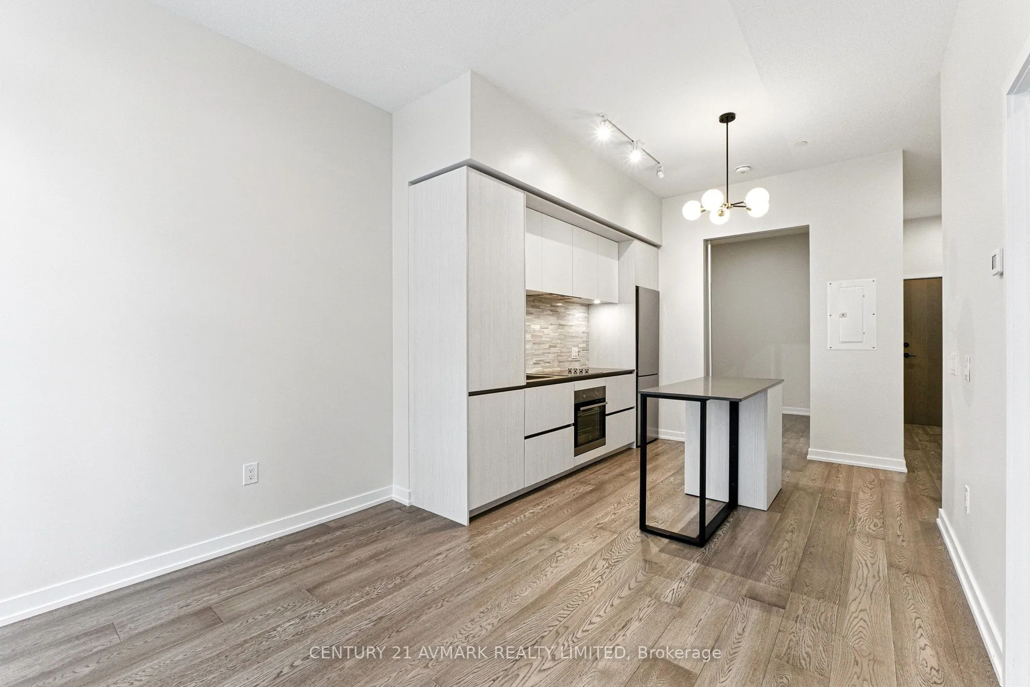 34 TUBMAN Avenue, #305