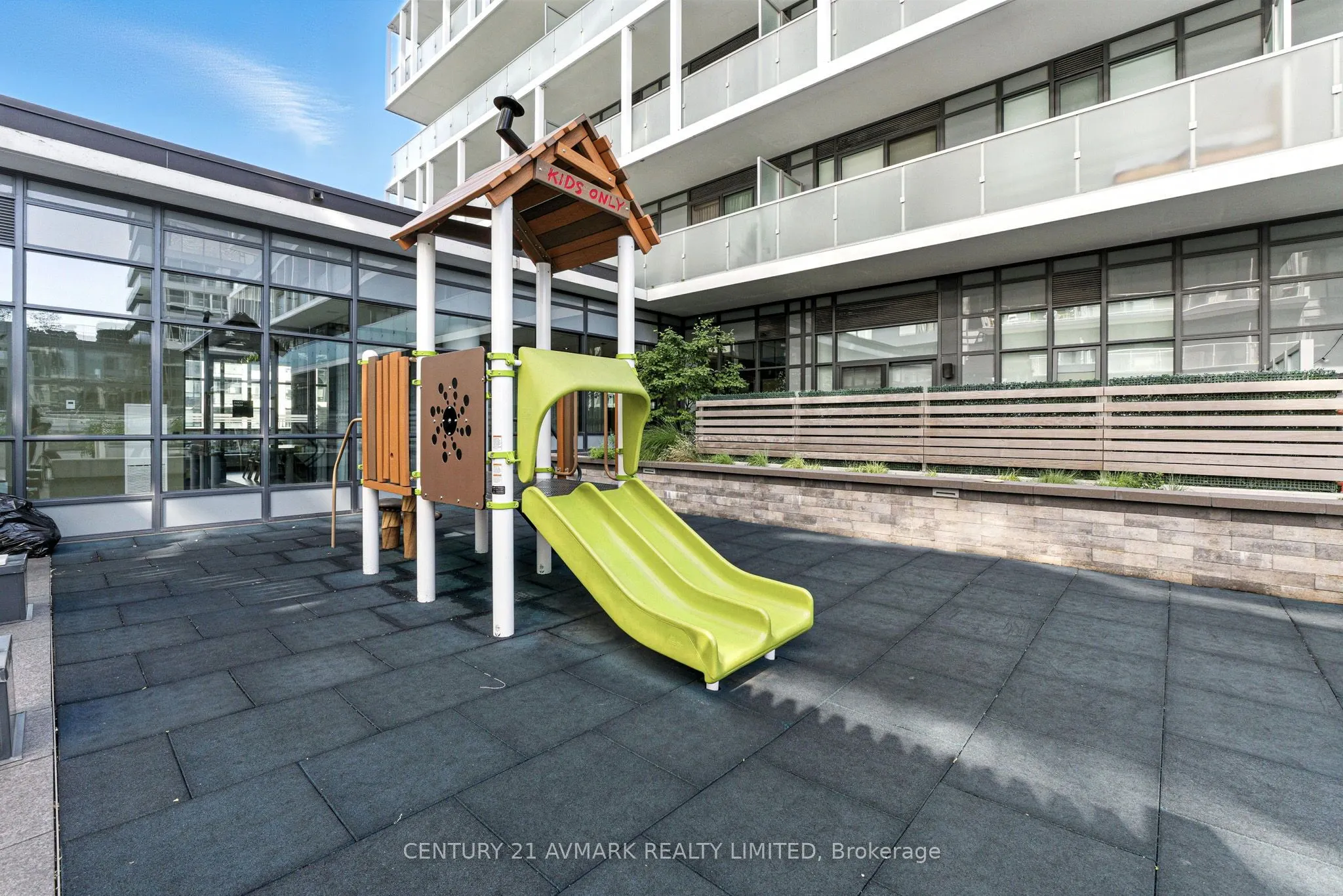 34 TUBMAN Avenue, #305