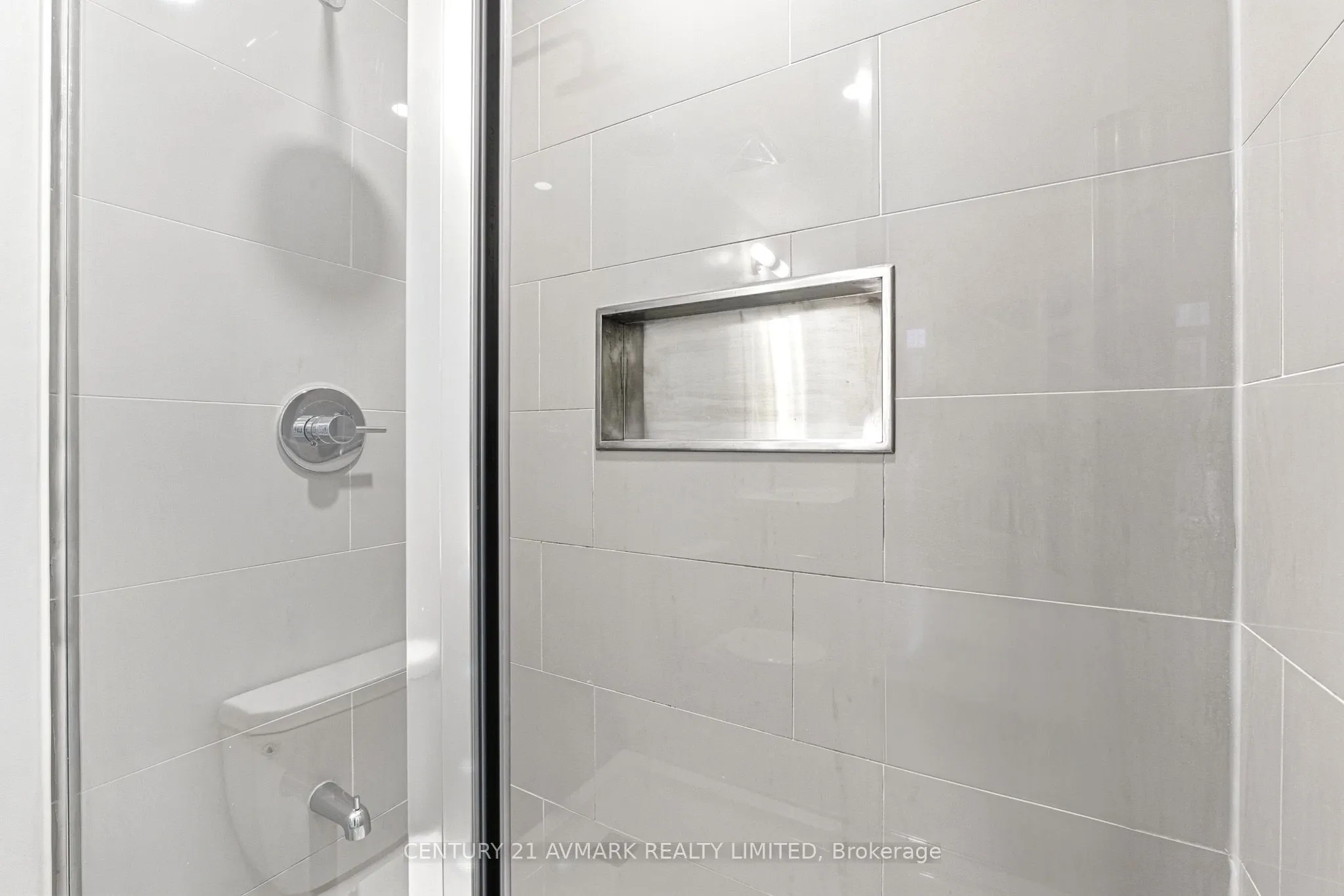 34 TUBMAN Avenue, #305