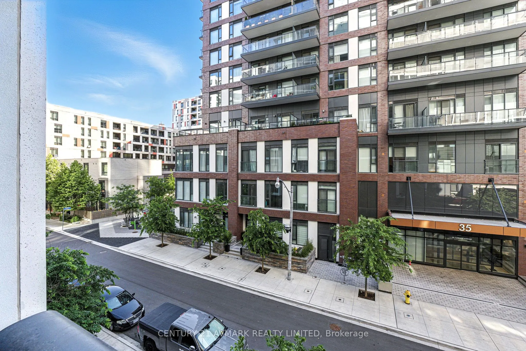 34 TUBMAN Avenue, #305