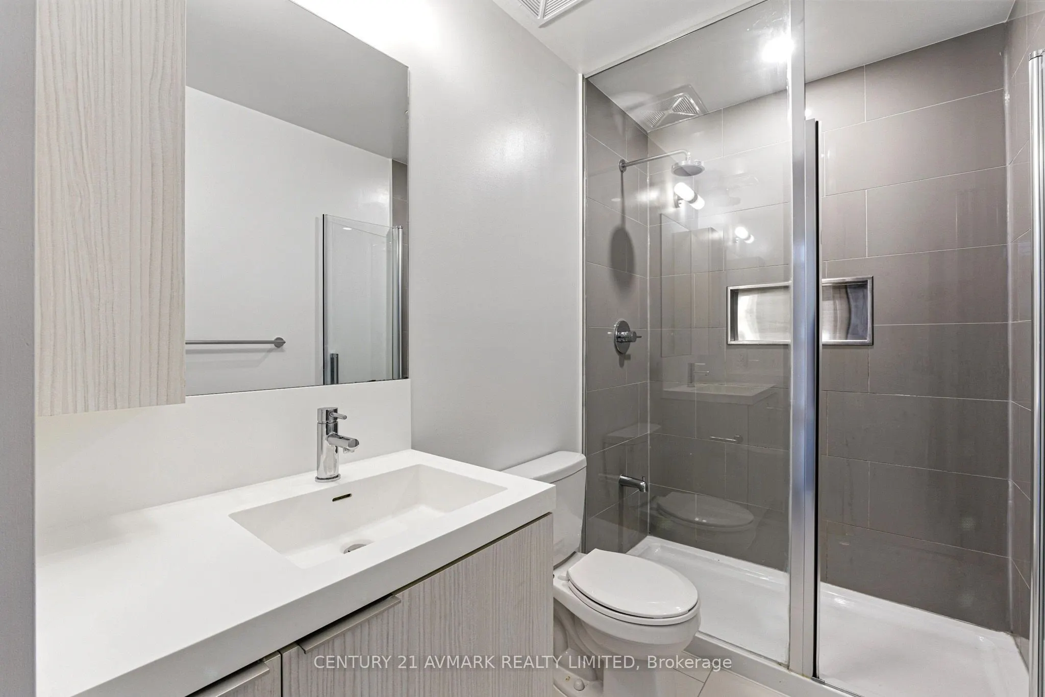 34 TUBMAN Avenue, #305