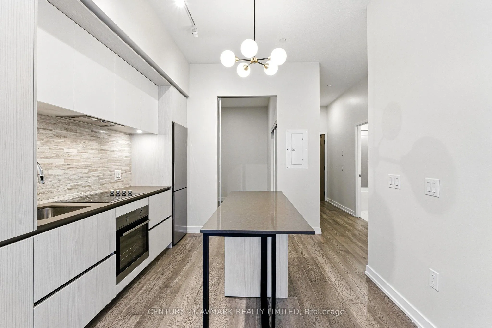 34 TUBMAN Avenue, #305
