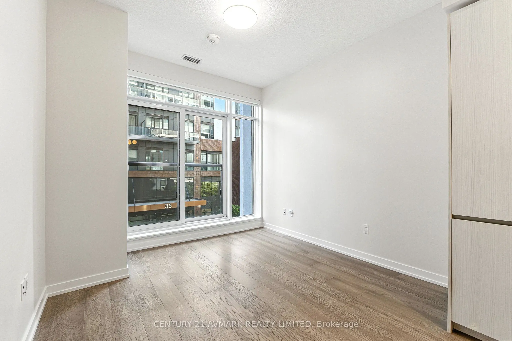 34 TUBMAN Avenue, #305