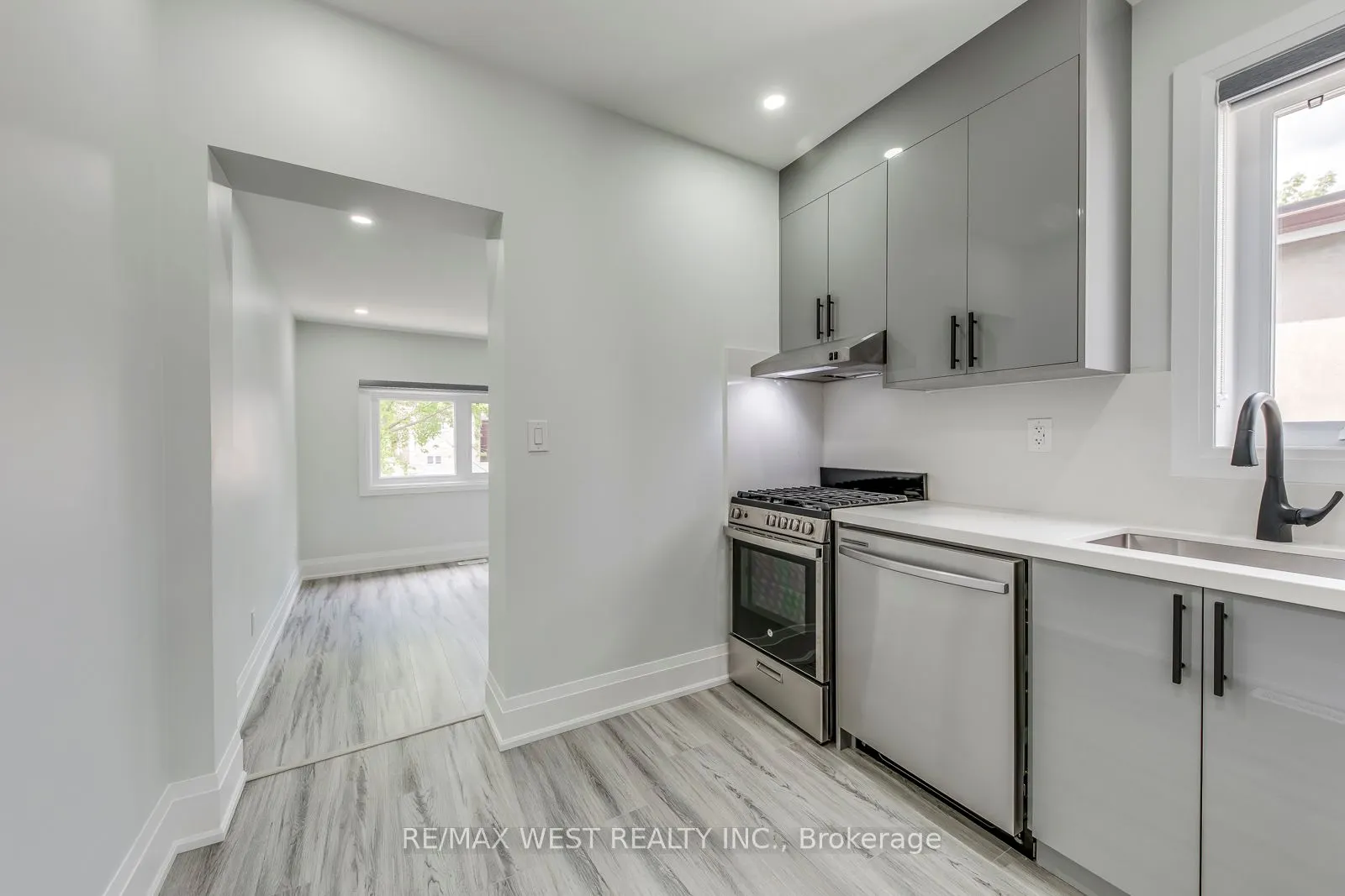 1190 Ossington Avenue, #2