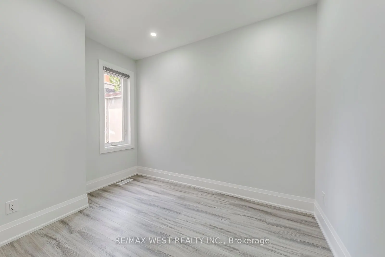 1190 Ossington Avenue, #2