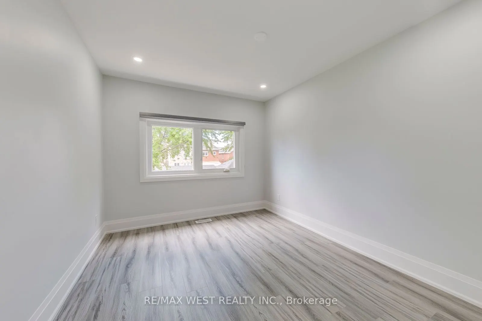 1190 Ossington Avenue, #2
