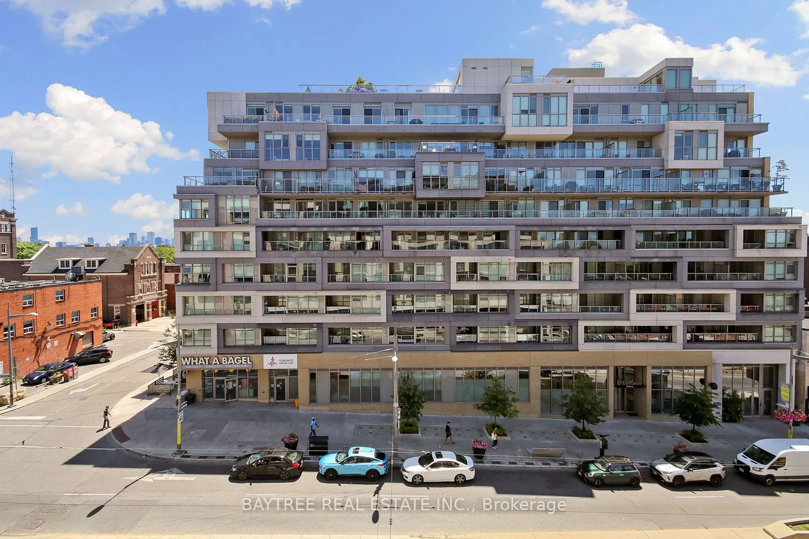 840 St Clair Avenue W, #613