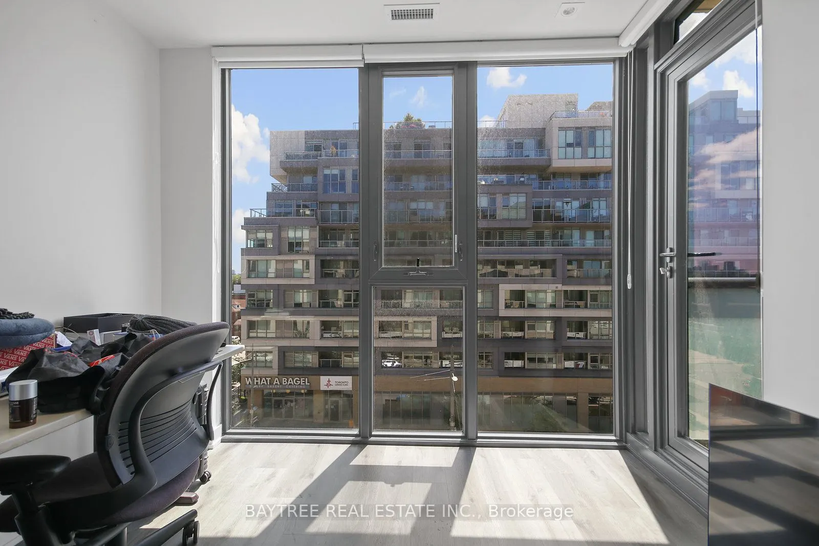 840 St Clair Avenue W, #613