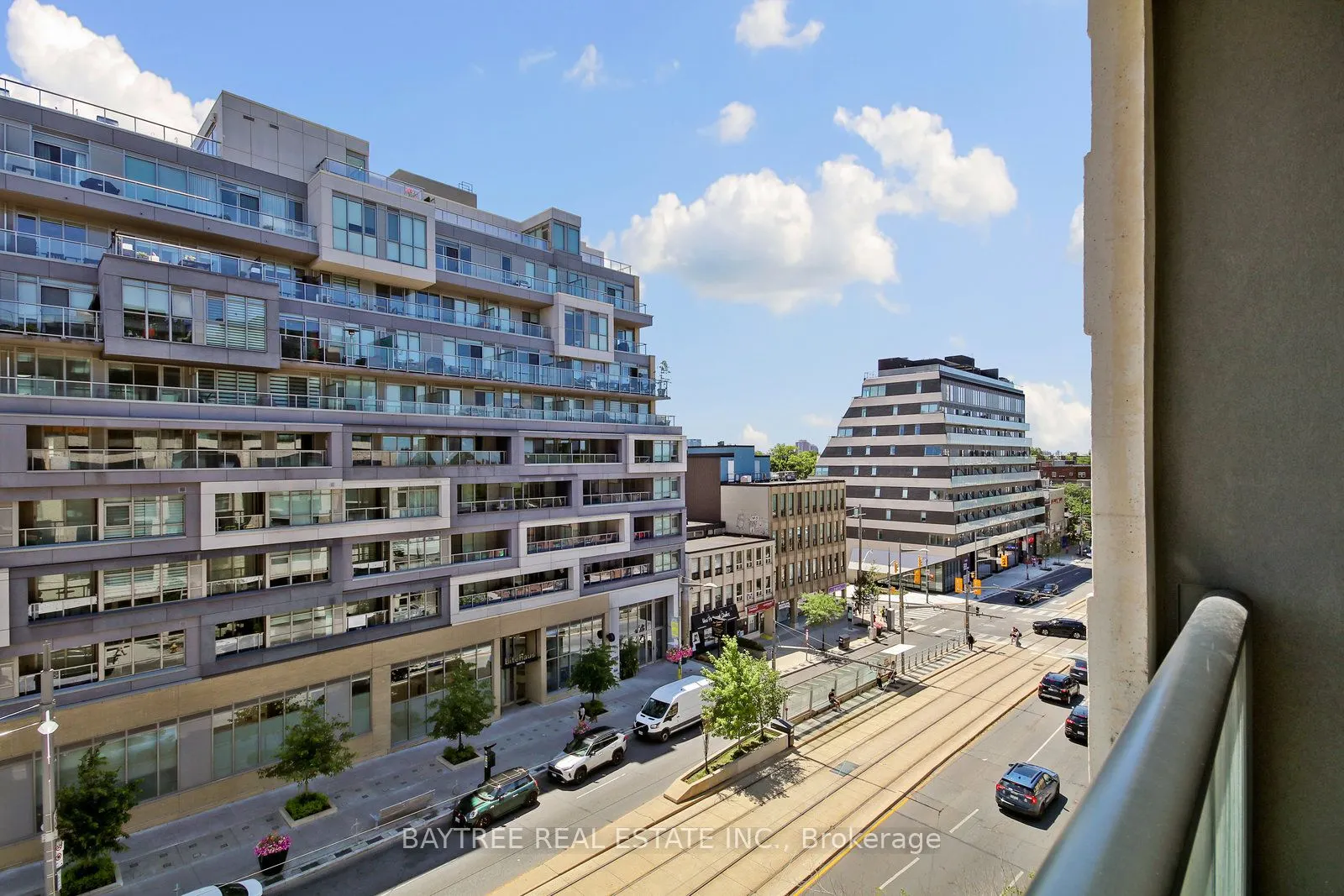 840 St Clair Avenue W, #613