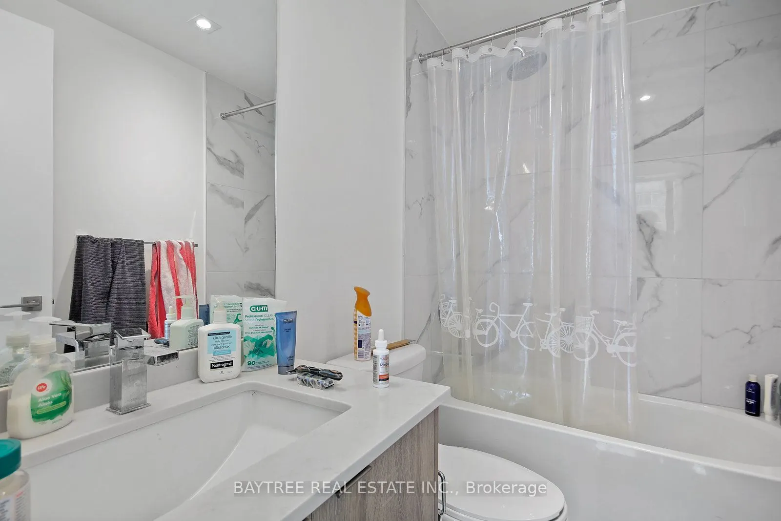 840 St Clair Avenue W, #613