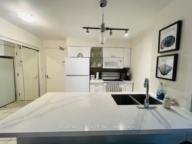 38 Grenville Street, #2601