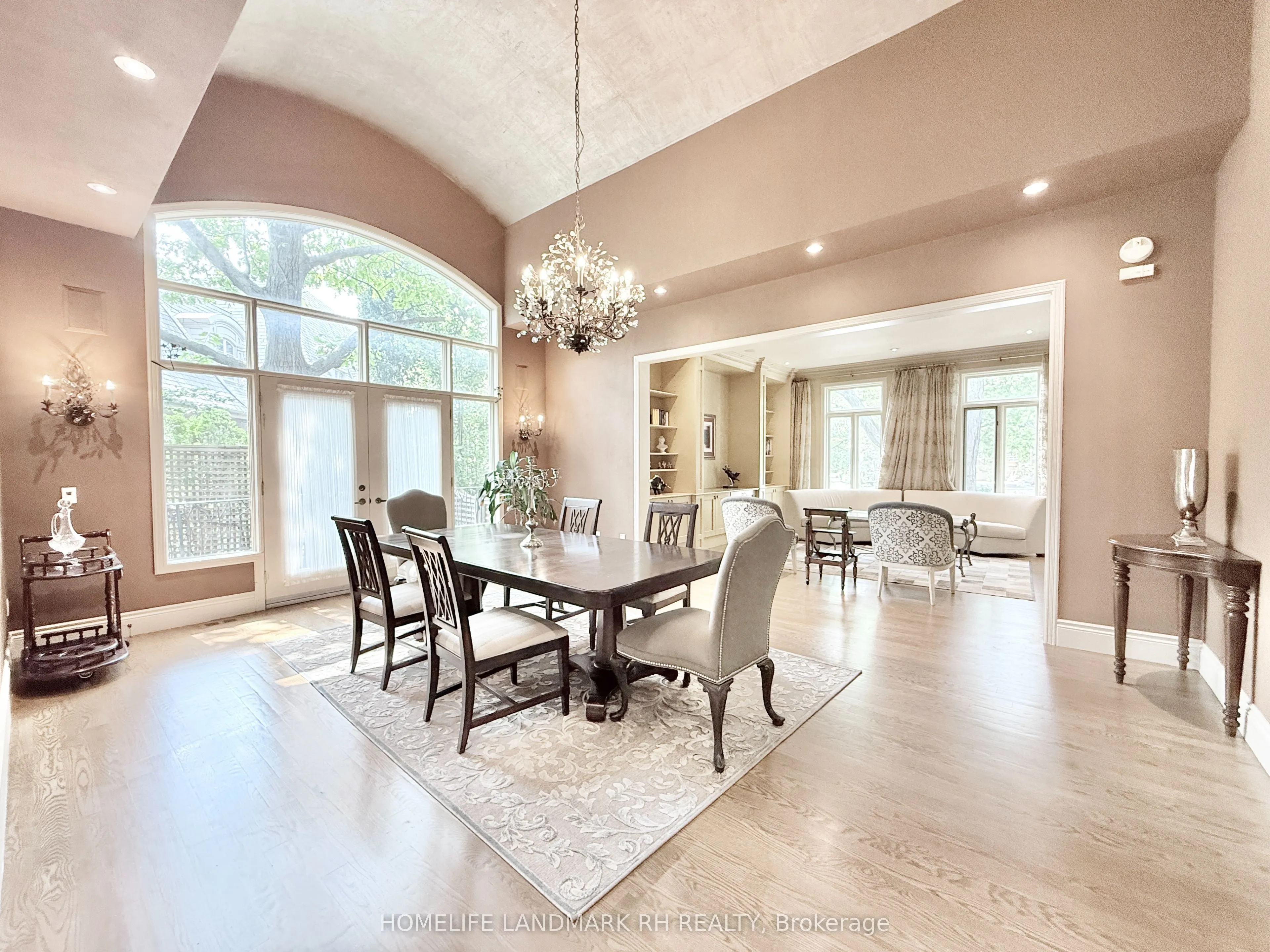 11 Chieftain Crescent